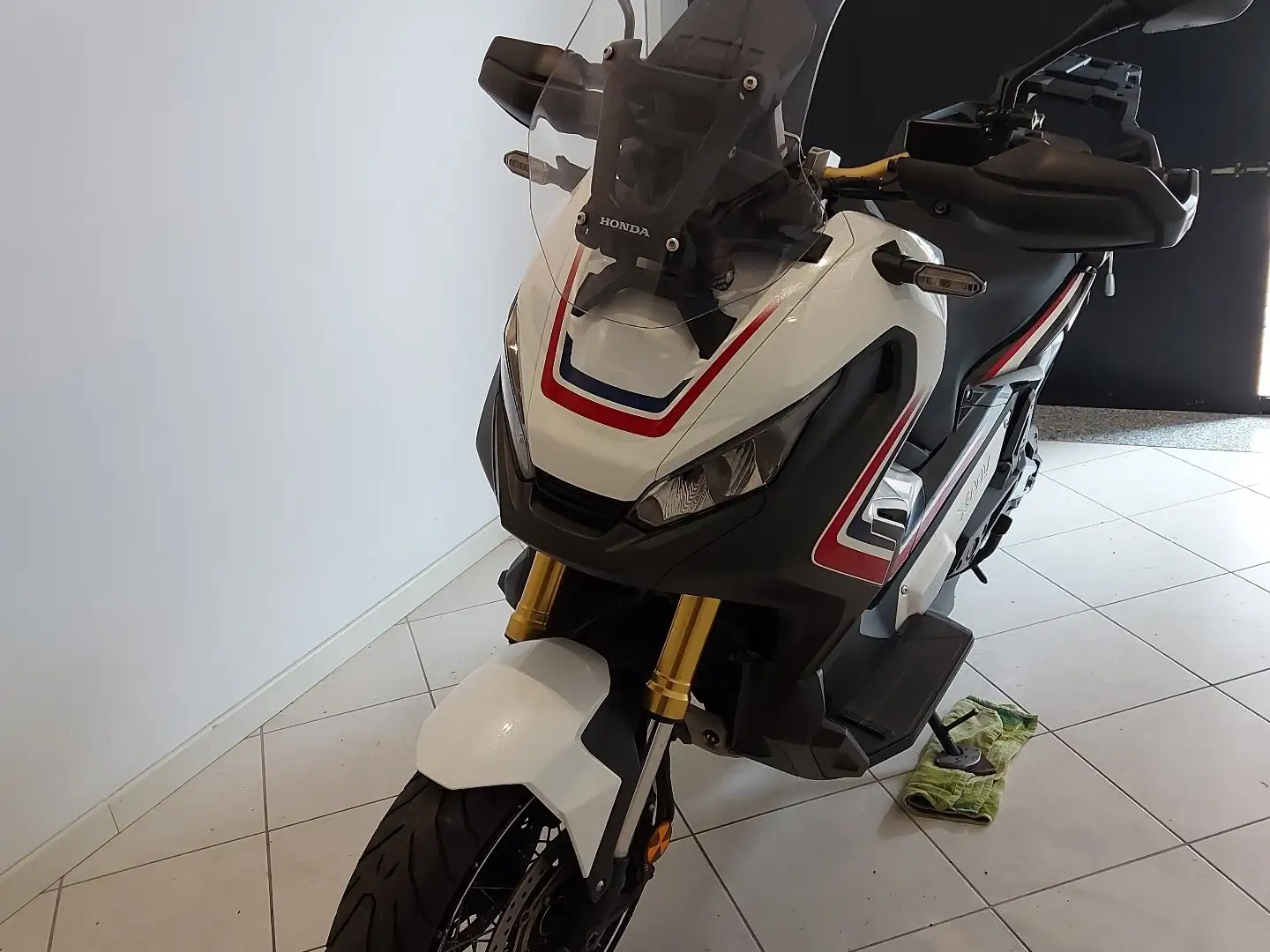 Honda X-ADV Alb - 2