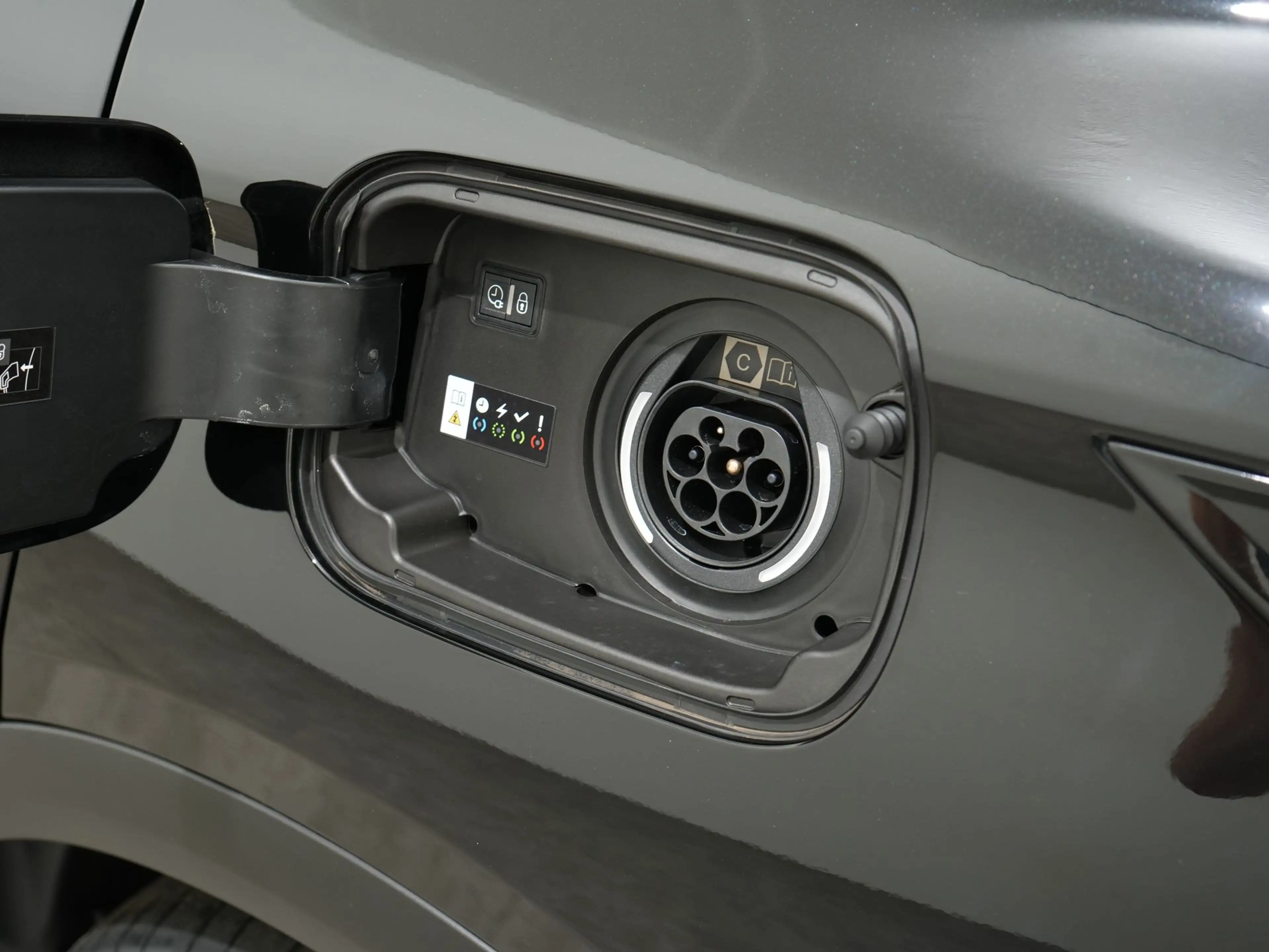 DS Automobiles DS 7 1.6 PHEV 360 4x4 PERFORMANCE EAT8 | full options! — photo 7