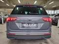 Volkswagen Tiguan Tiguan 2.0 TDI SCR Life / TVA DEDUCTIBLE /EXPORT Gris - thumbnail 6