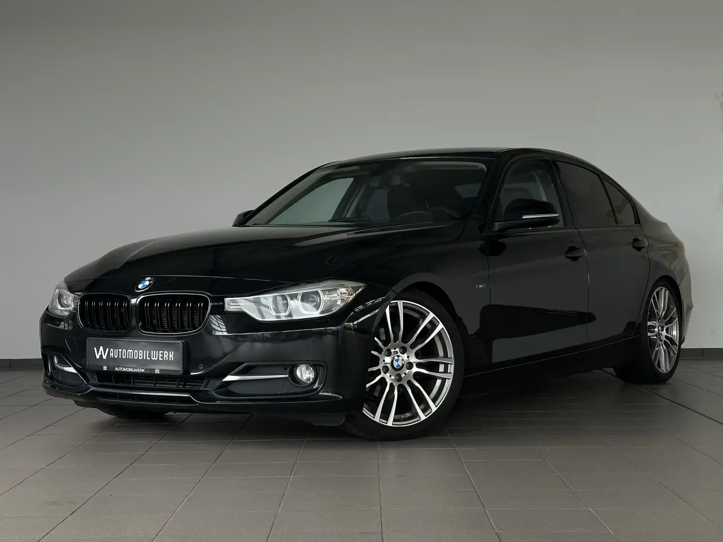 BMW 318 d SPORT LINE| BI-XENON| PDC | SHZ | NAVI Schwarz - 1