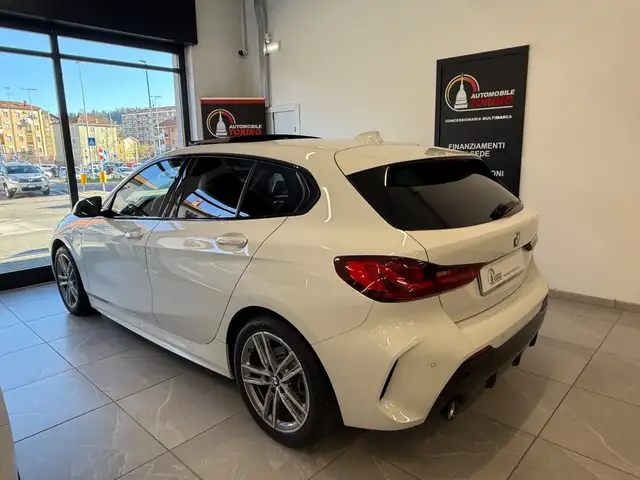 BMW 1 Series view 6