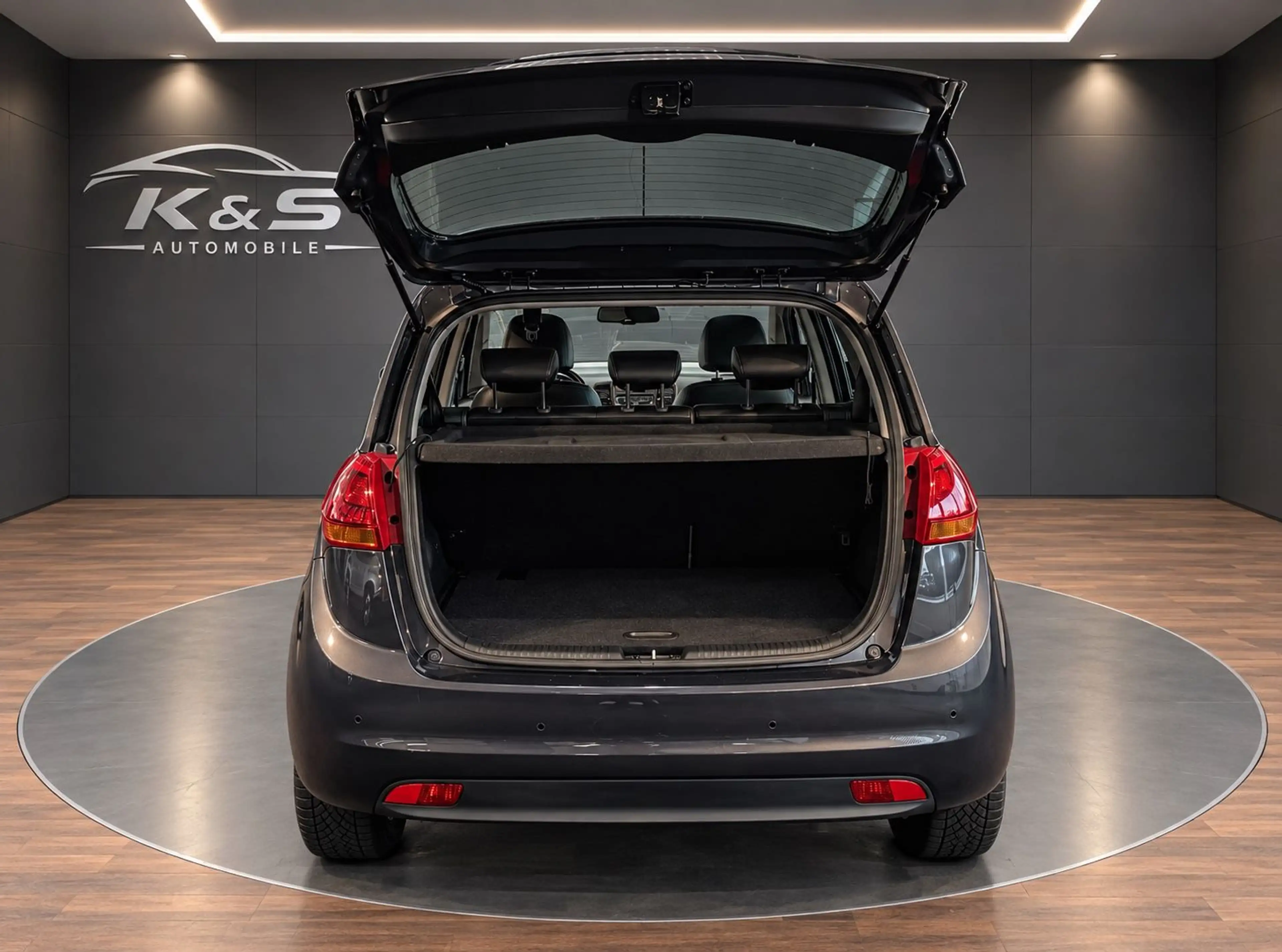 Kia Venga Platinum 125PS*SZH&LHZ*KAM*NAVI*TEMPO*PANO — photo 7