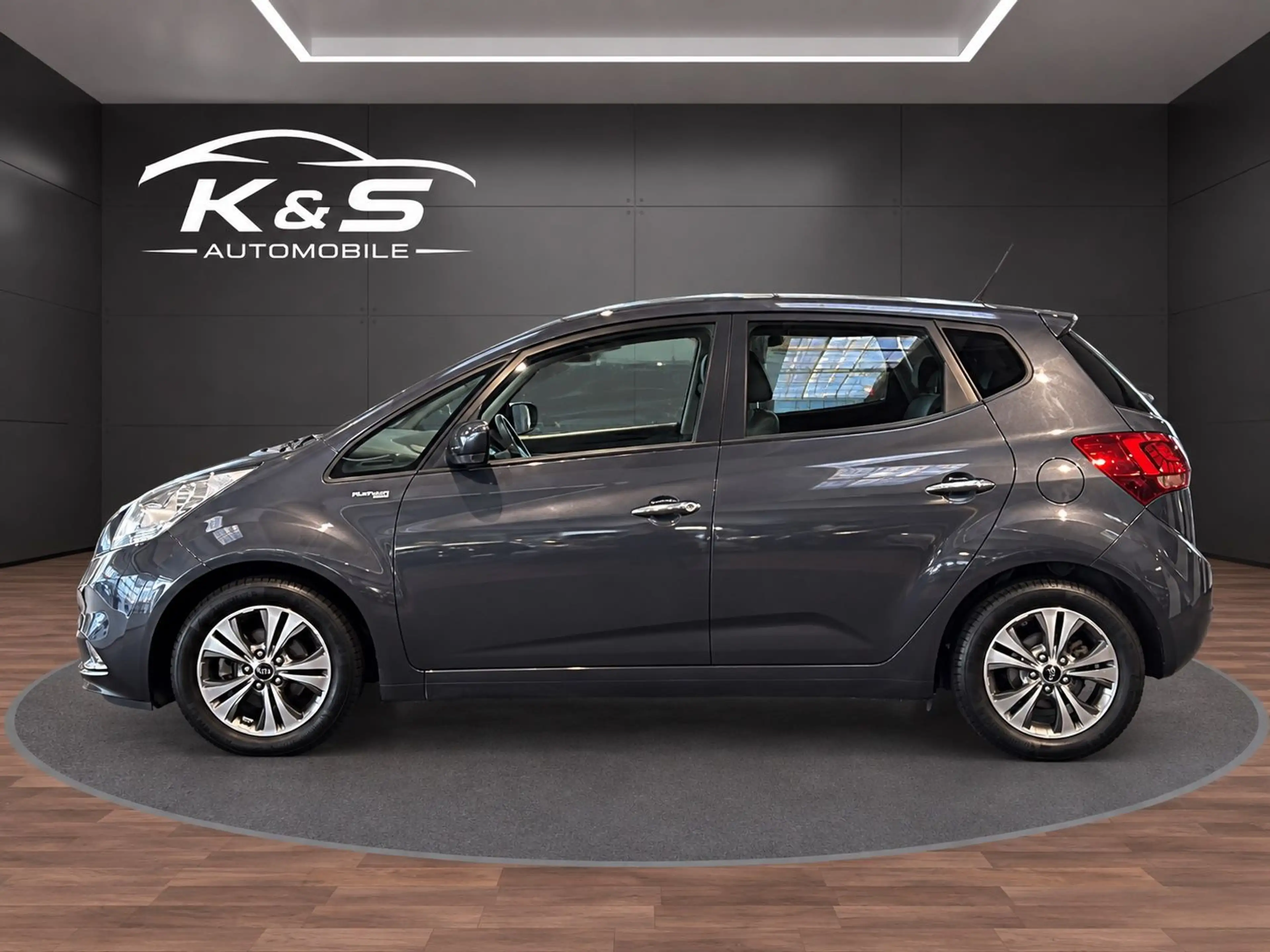 Kia Venga Platinum 125PS*SZH&LHZ*KAM*NAVI*TEMPO*PANO — photo 4
