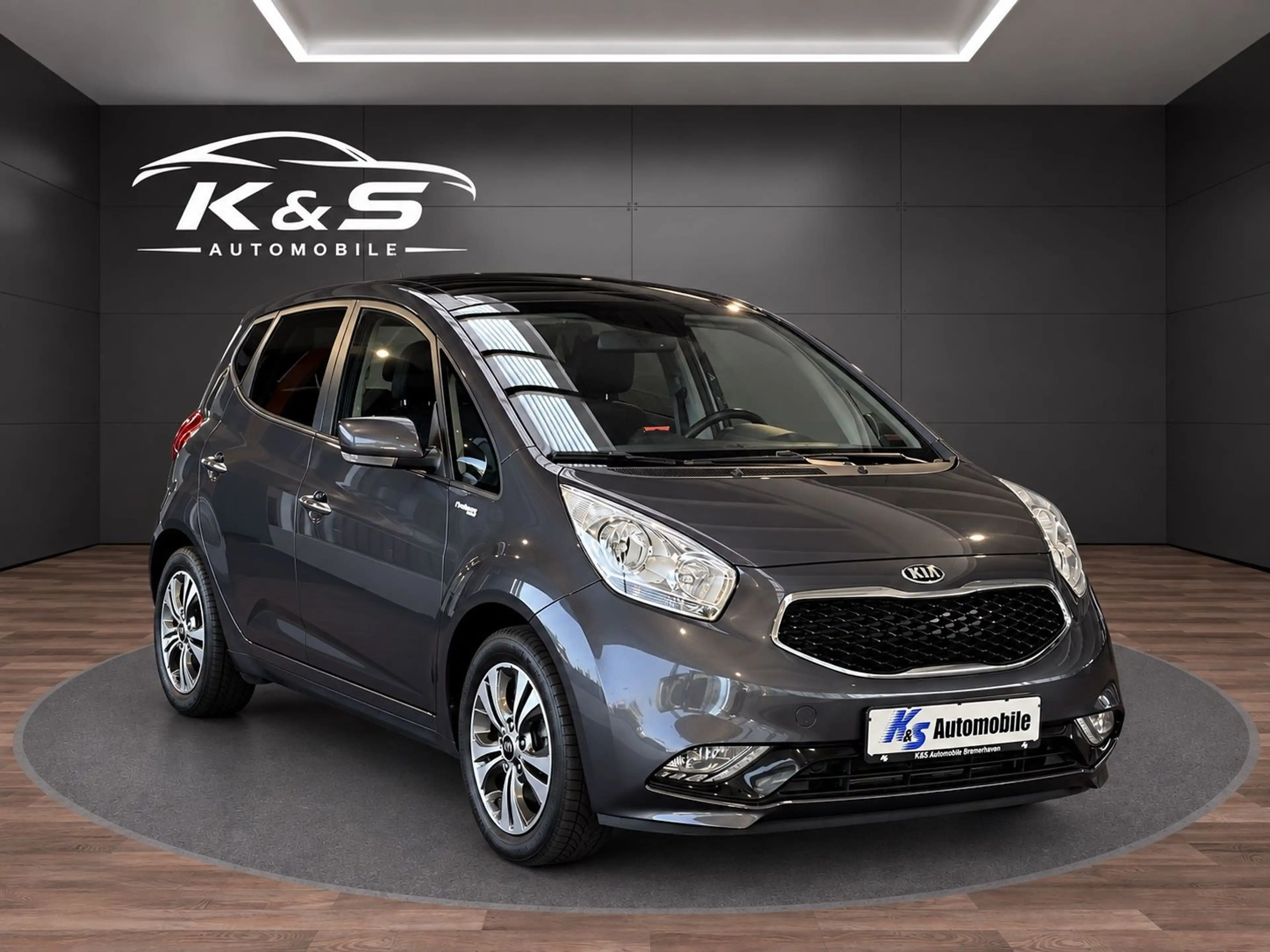 Kia Venga Platinum 125PS*SZH&LHZ*KAM*NAVI*TEMPO*PANO