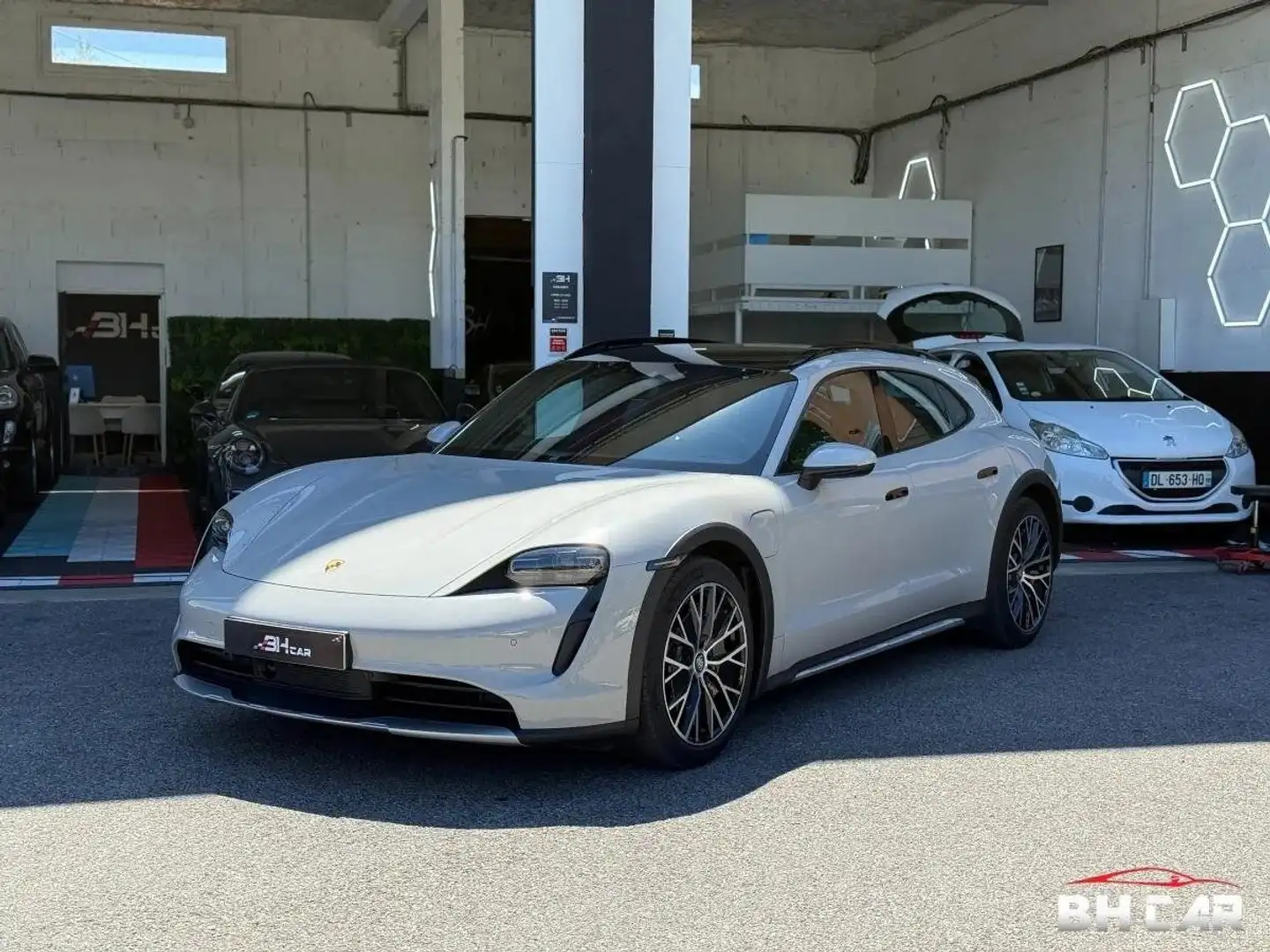 Porsche Taycan 4 CROSS-TURISMO ELECTRIC 476cv 93.4KWH PERFORMANCE-PLUS Grau - 1