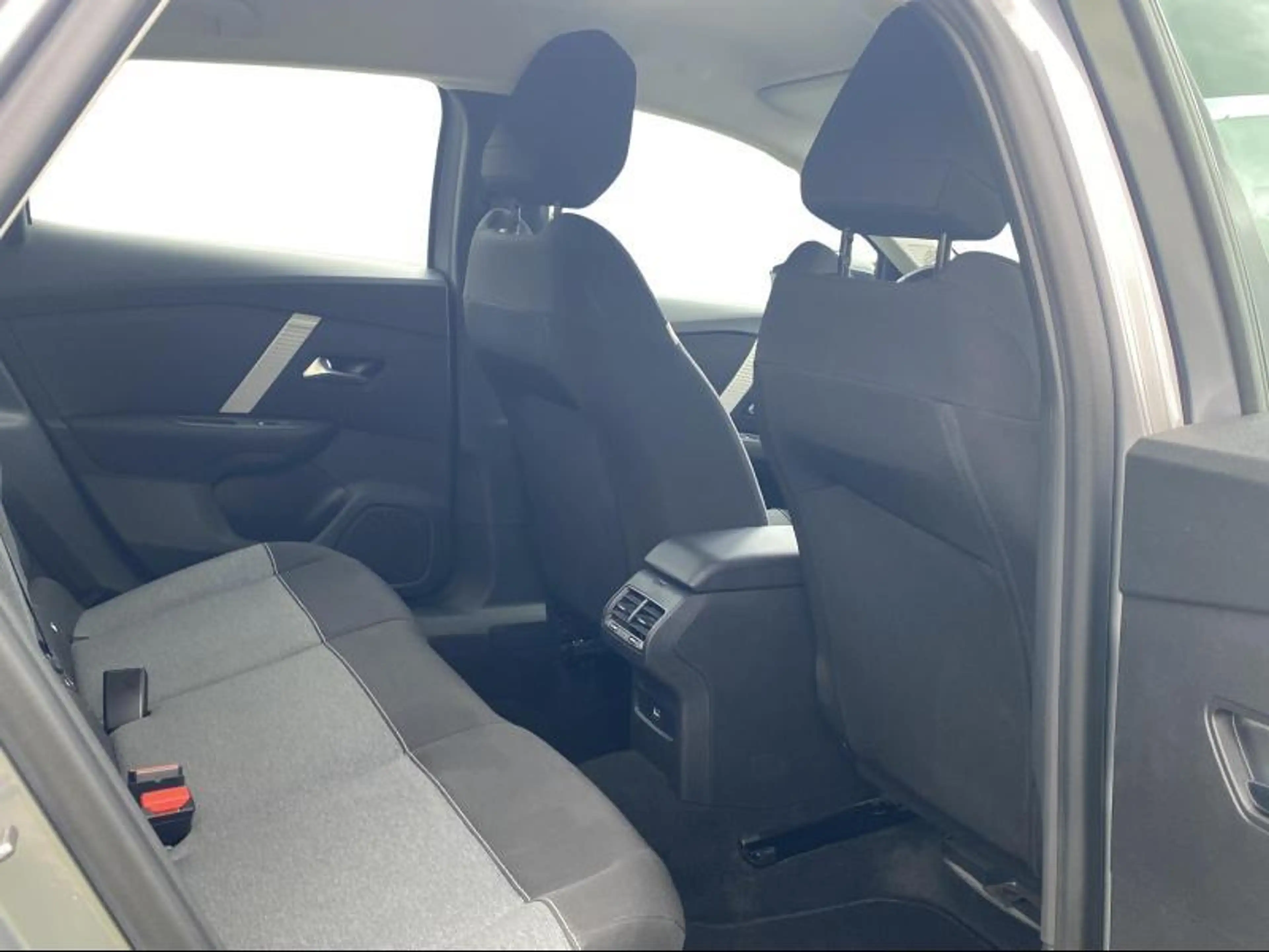 Citroen C4 1.2 PT 100 MAN6 Feel — photo 23