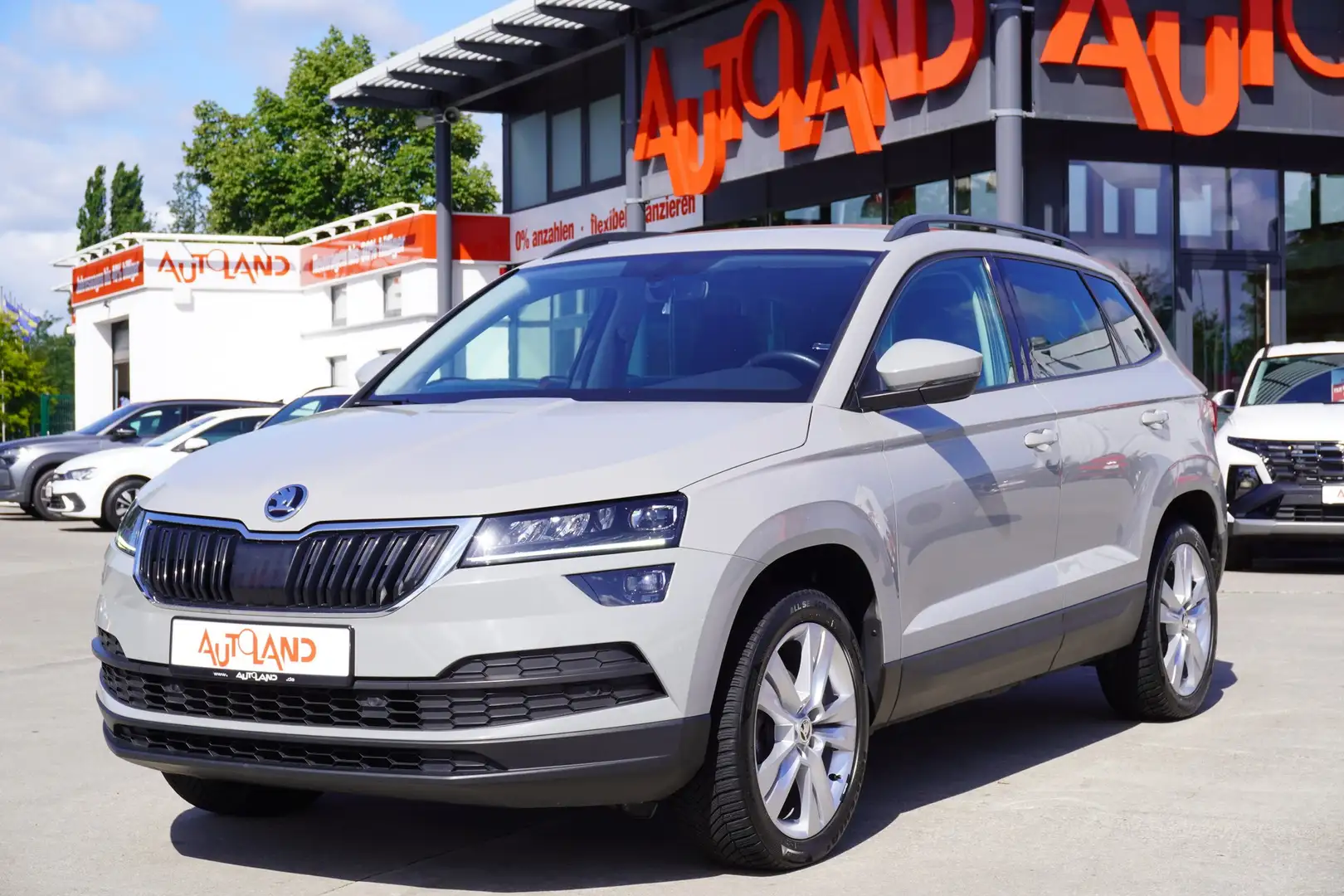 Skoda Karoq 1.5 TSI Style AAC LED DAB Kessy SHZ Gris - 2