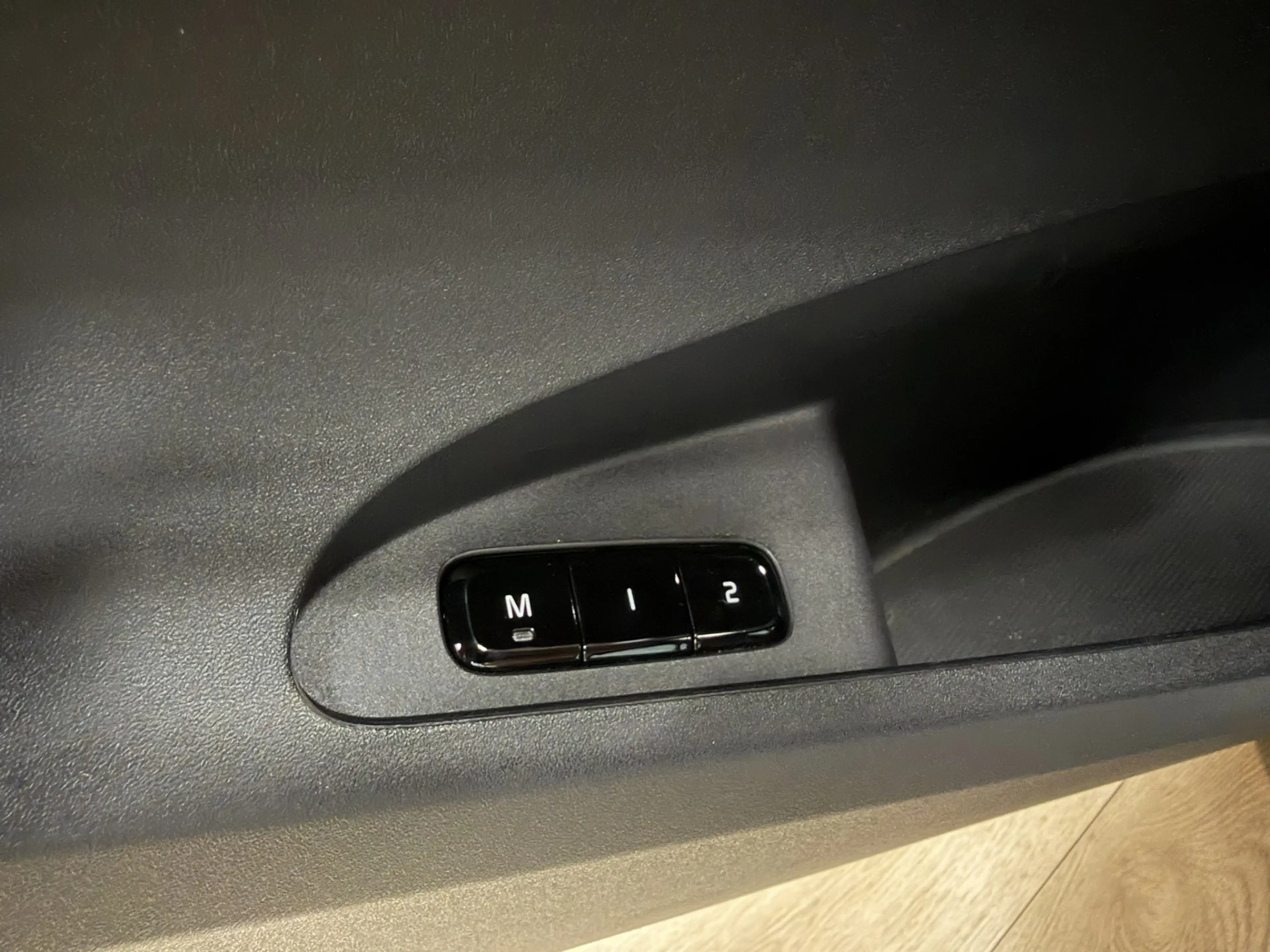 Polestar 2 Long Range Dual Motor 78 kWh 408 PK SOH 94% | Pano — photo 12