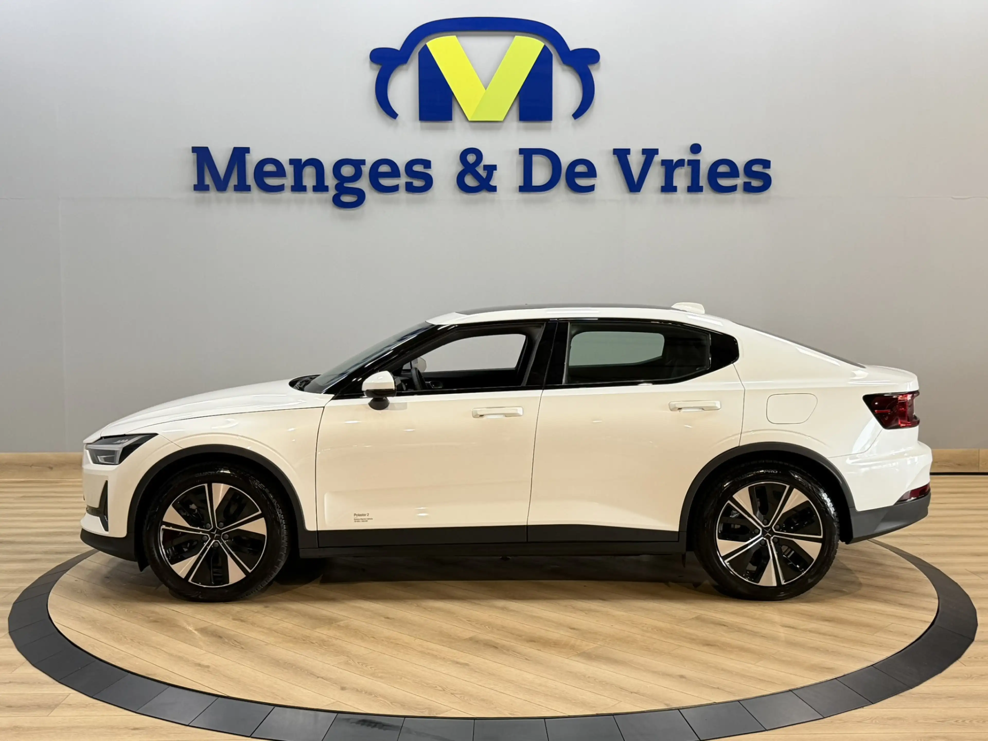Polestar 2 Long Range Dual Motor 78 kWh 408 PK SOH 94% | Pano — photo 6