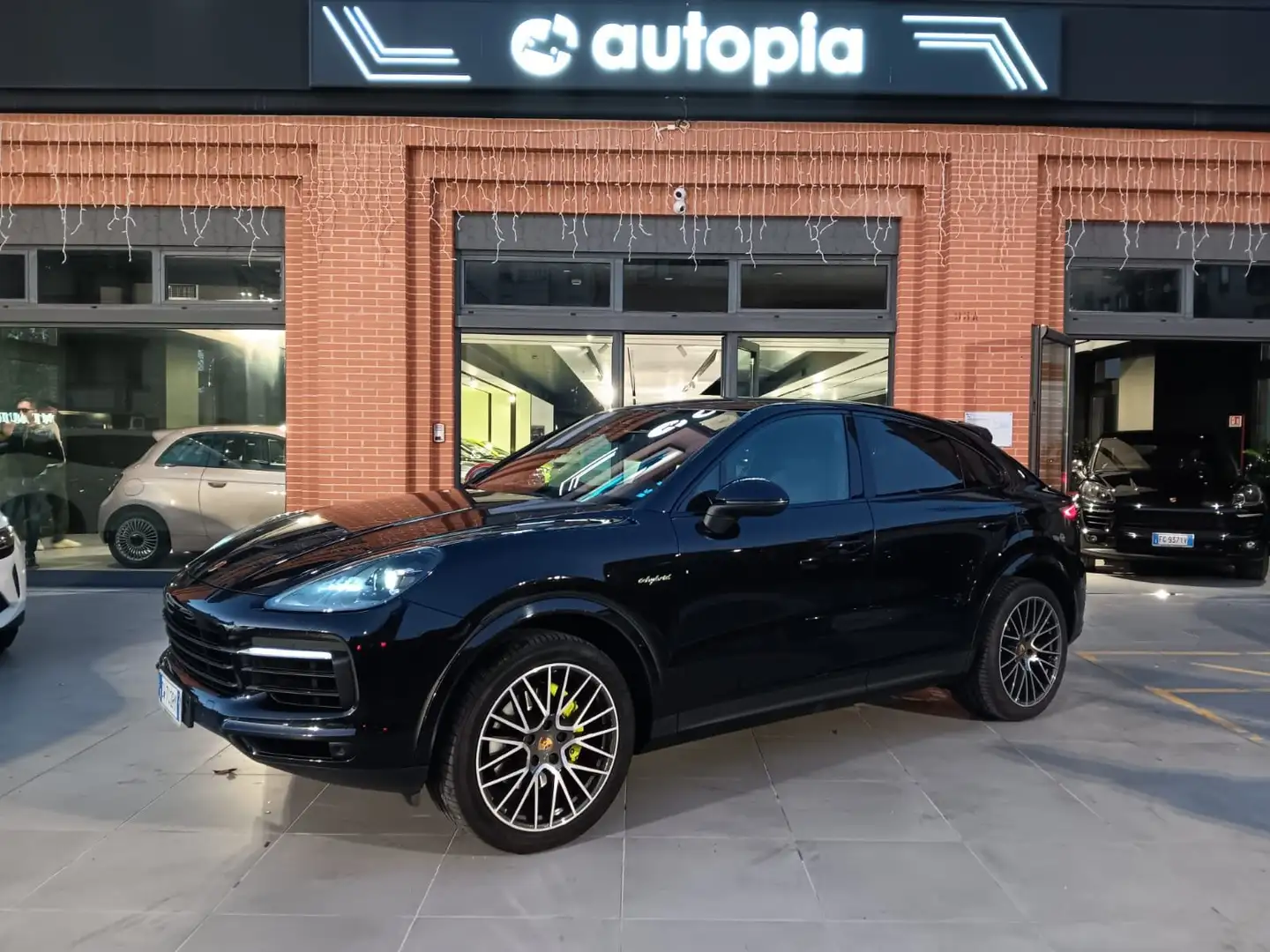 Porsche Cayenne Cayenne Coupe 3.0 e-hybrid 5p. tiptronic Noir - 2