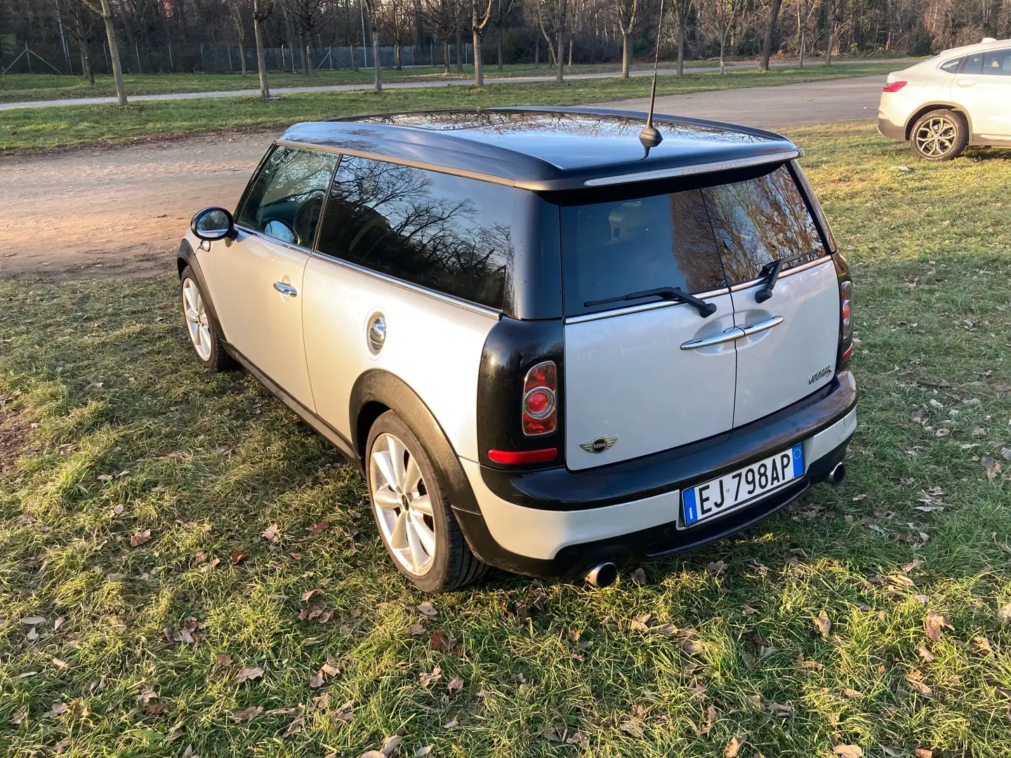 MINI Cooper S Clubman 184 ch Silber - 2