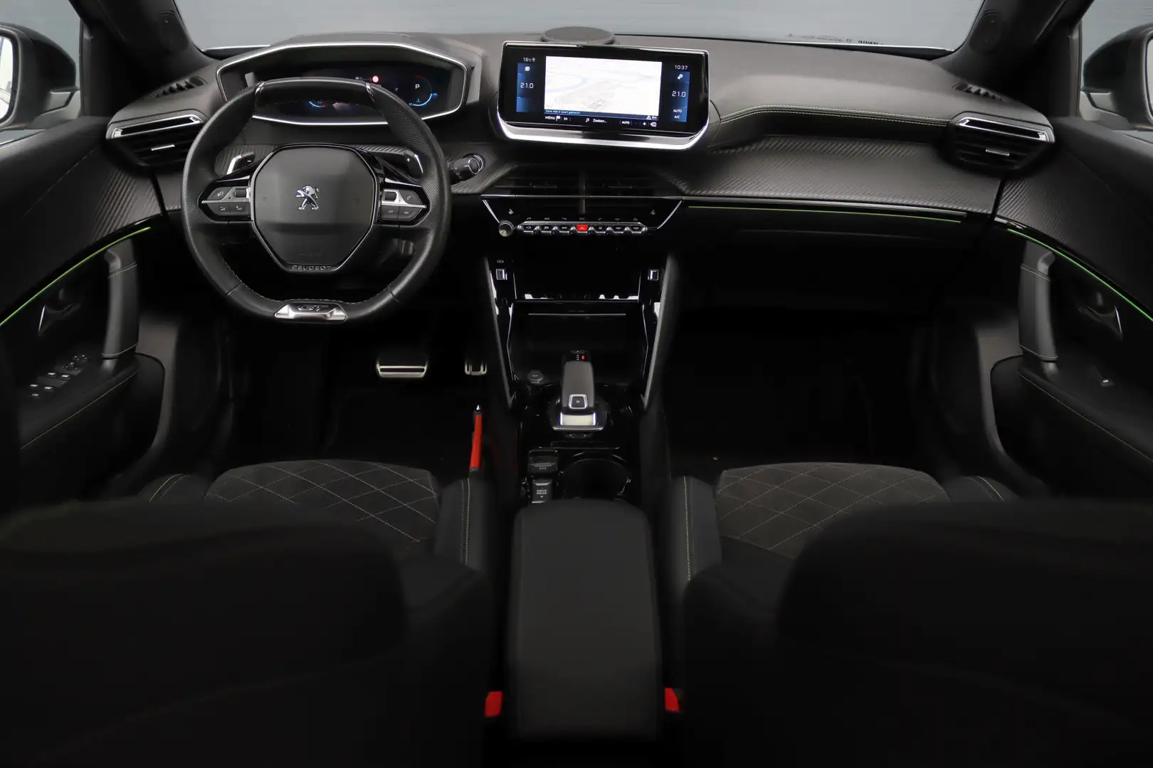 Peugeot 2008 1.2 PureTech GT Pack Aut8 | Adpatieve Cruise Contr Gris - 2