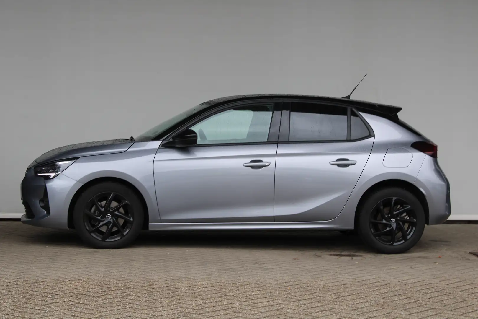 Opel Corsa 1.2 GS Line | Achteruitrijcamera | Apple Carplay/A Grijs - 2