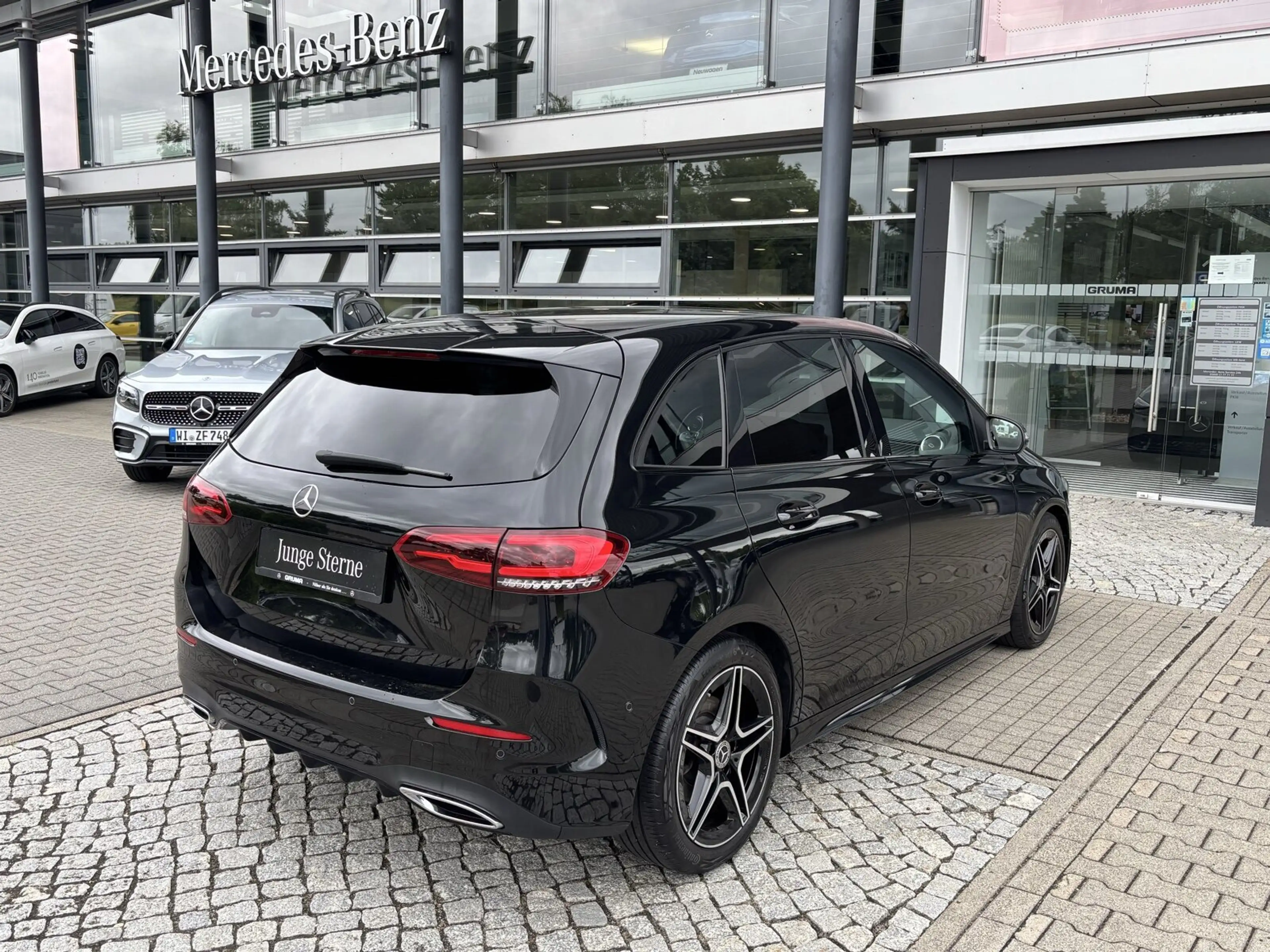 Mercedes-Benz B 220 B 220 d 4M AMG+Night+Leder+DAB+Standhzg.+CarPlay — photo 5