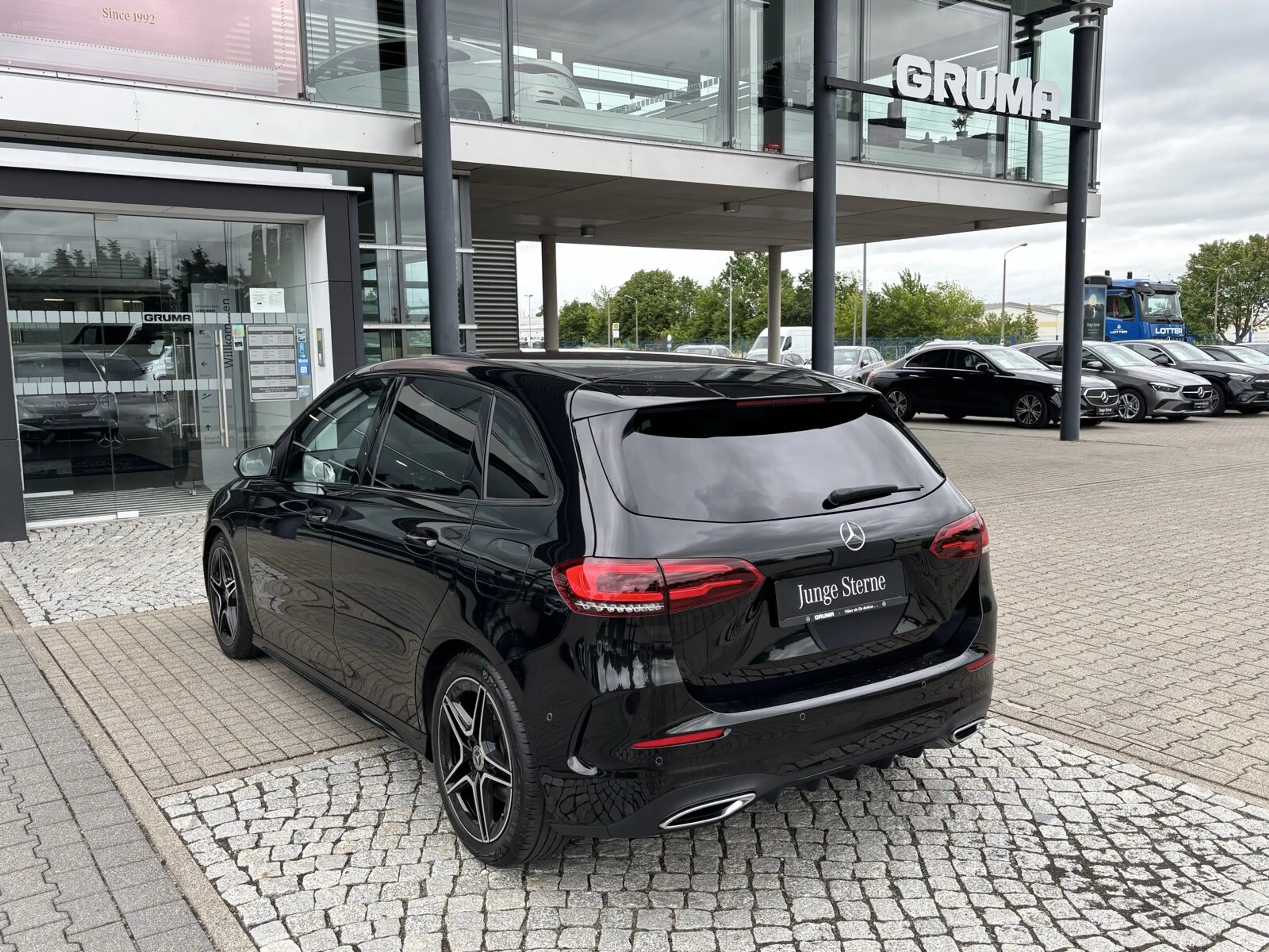 Mercedes-Benz B 220 B 220 d 4M AMG+Night+Leder+DAB+Standhzg.+CarPlay — photo 7