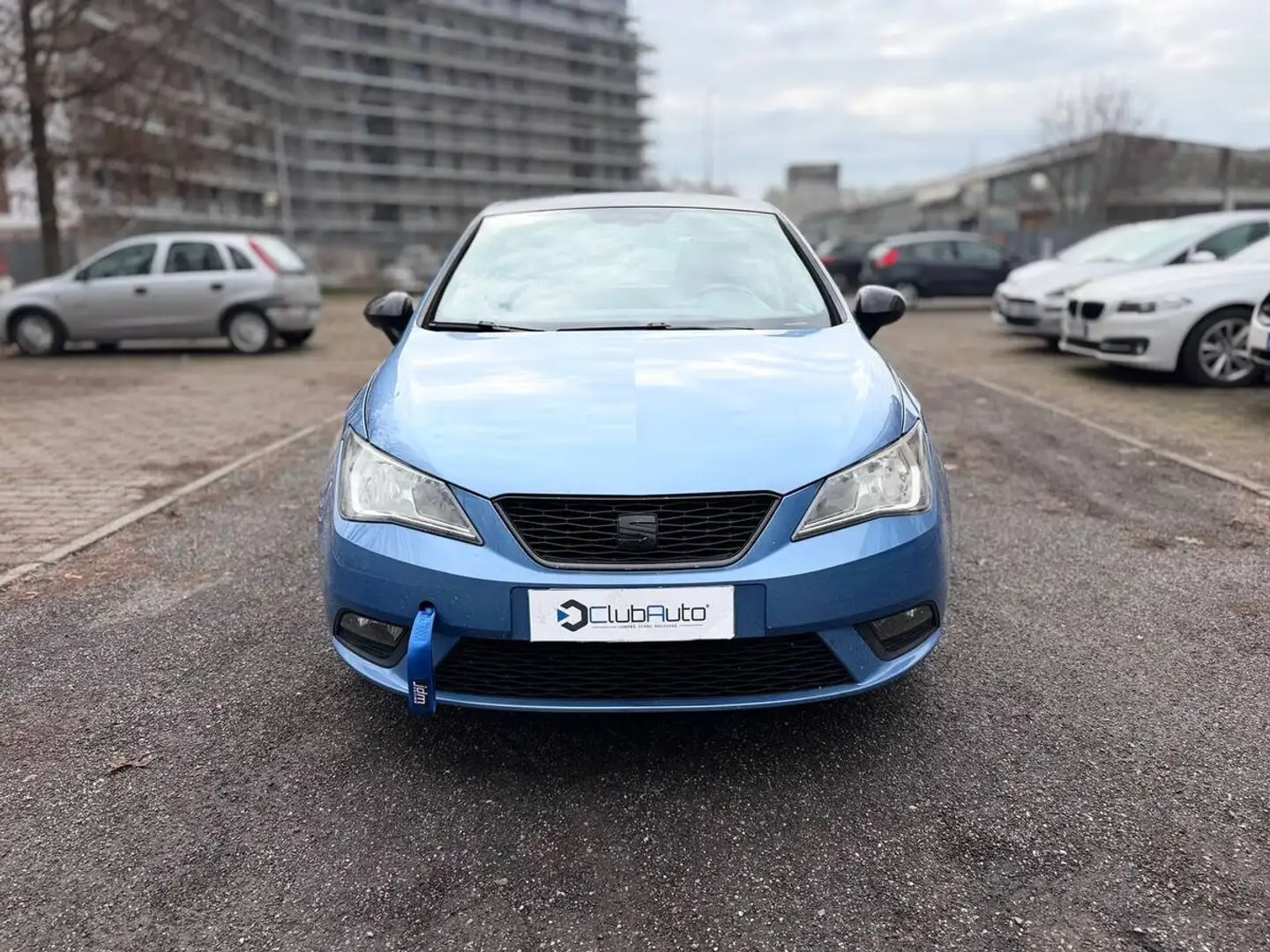 SEAT Ibiza Ibiza 1.2 Hi-Tech 70cv Blau - 2