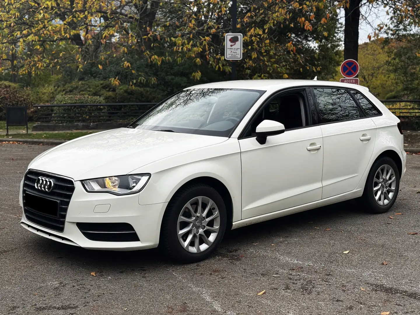 Audi A3 A3 Sportback 1.6 TDi NAVI CRUISE PDC Wit - 1