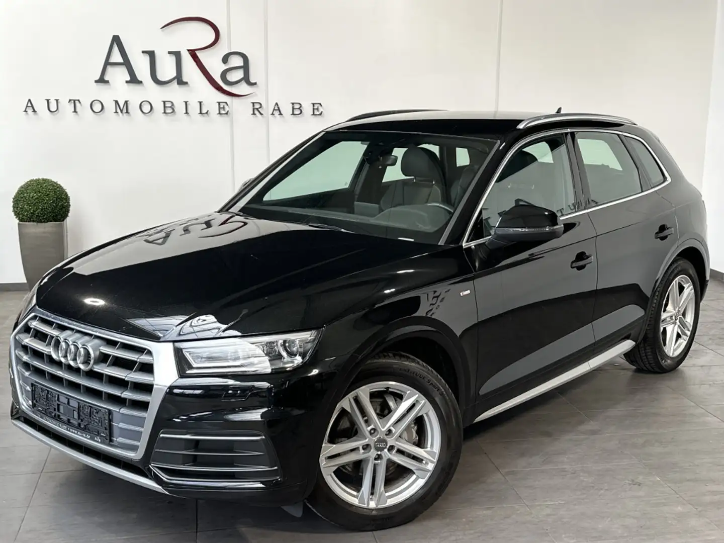 Audi Q5 35 TDI S-Line NAV+XEN+AHK+STANDHEIZUNG+1HD+PP Schwarz - 1