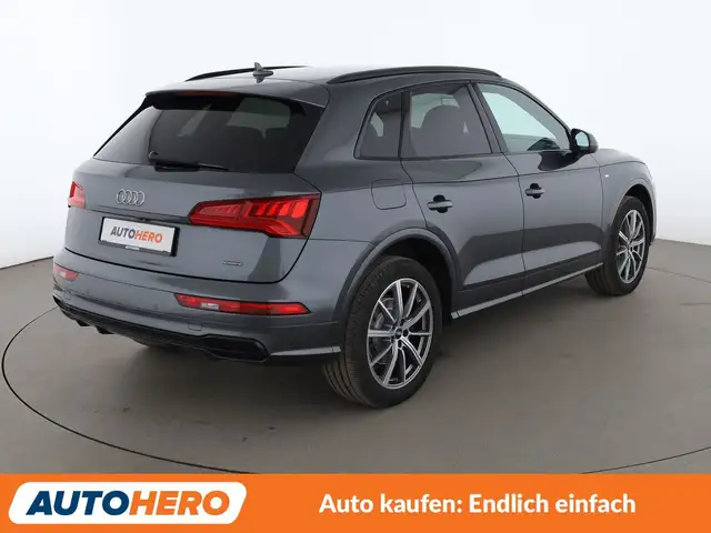 Audi Q5 view 6