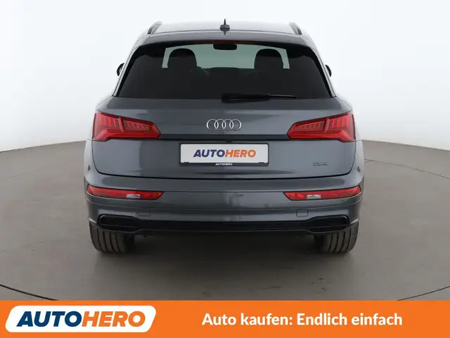 Audi Q5 view 5