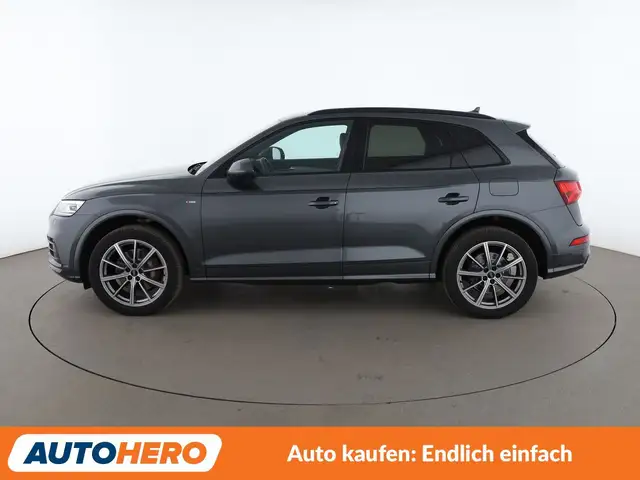 Audi Q5 view 3