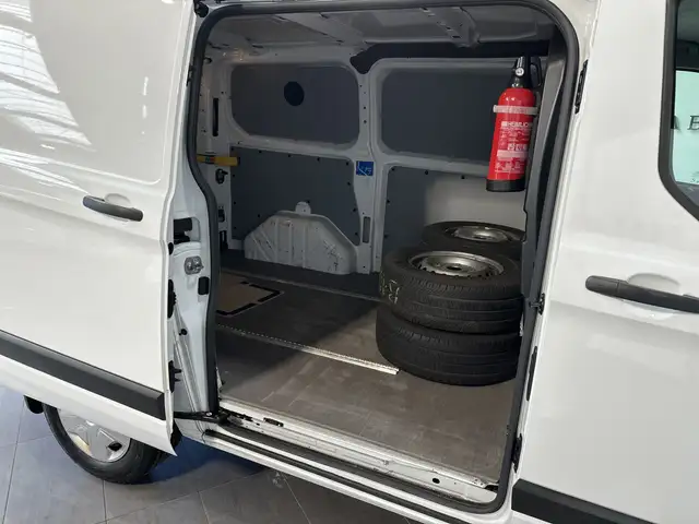 Ford Transit Custom view 7