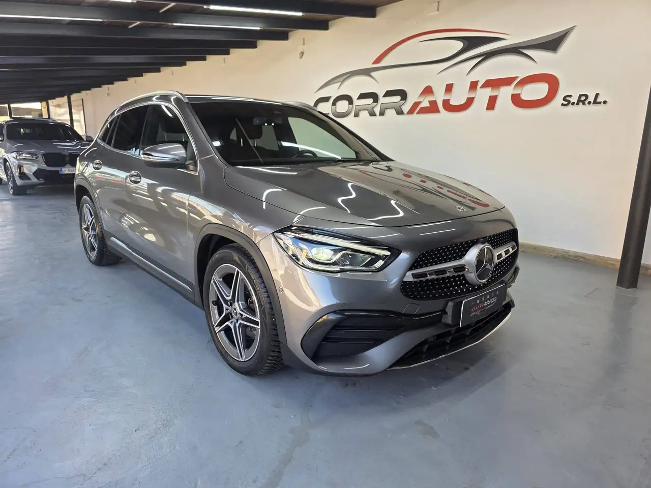 Mercedes-Benz GLA 200