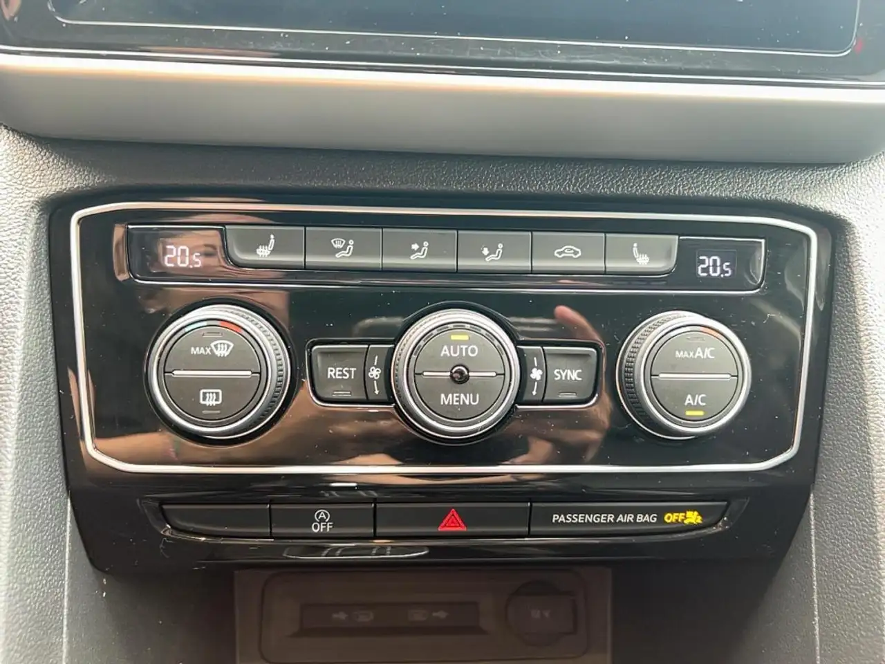 Volkswagen Atlas снимка Volkswagen Atlas