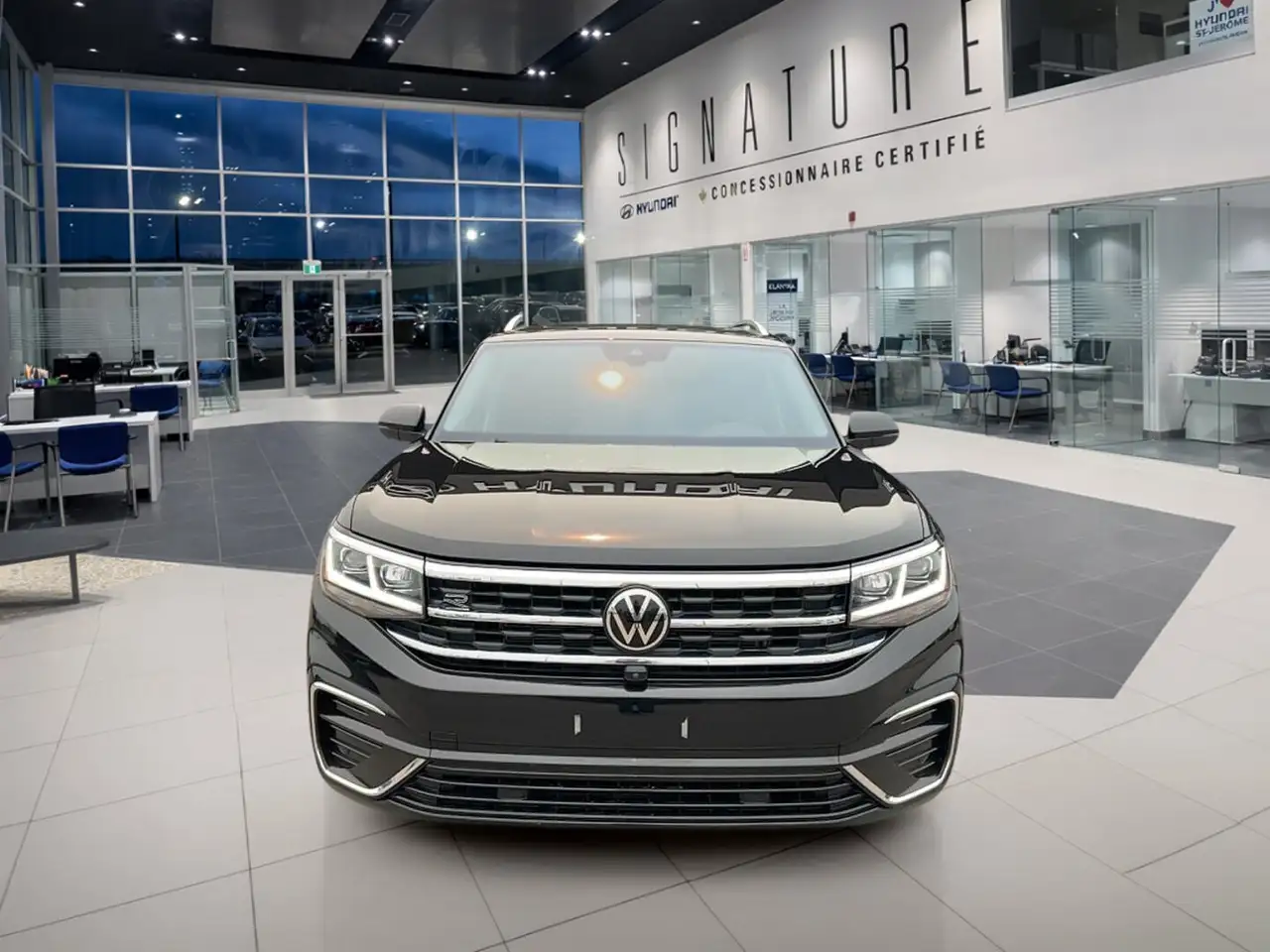 Volkswagen Atlas снимка Volkswagen Atlas