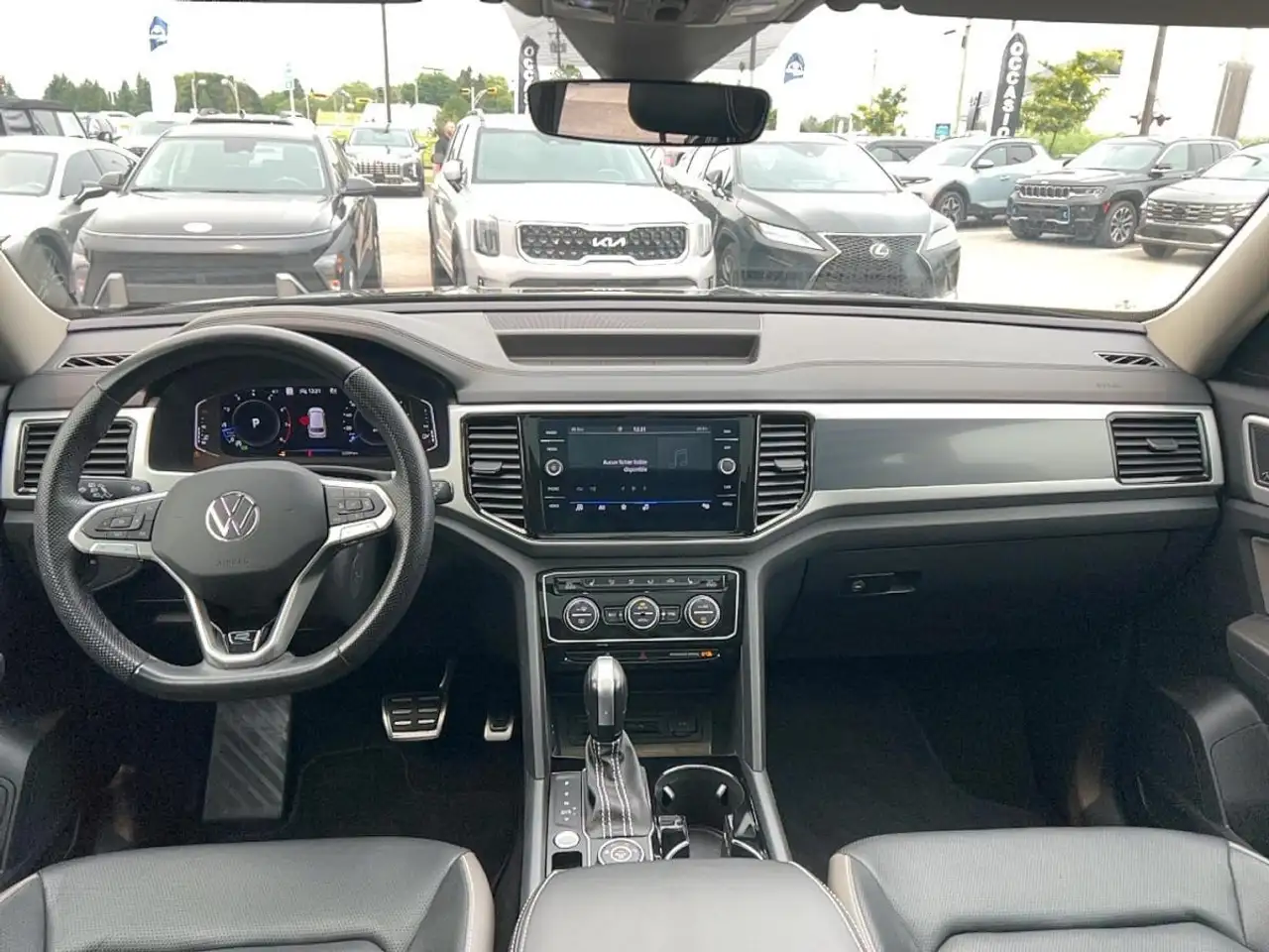 Volkswagen Atlas снимка Volkswagen Atlas