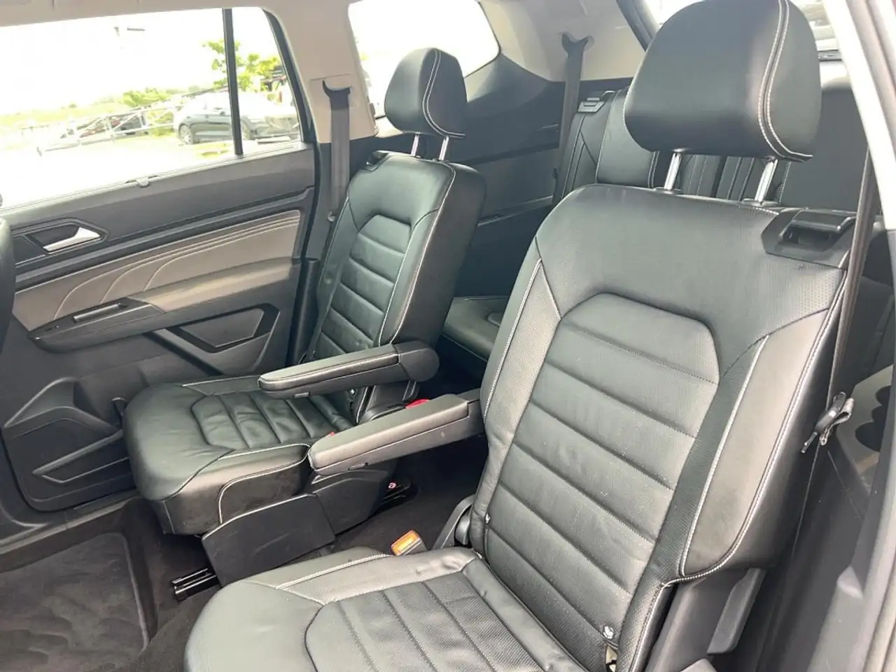 Volkswagen Atlas снимка Volkswagen Atlas