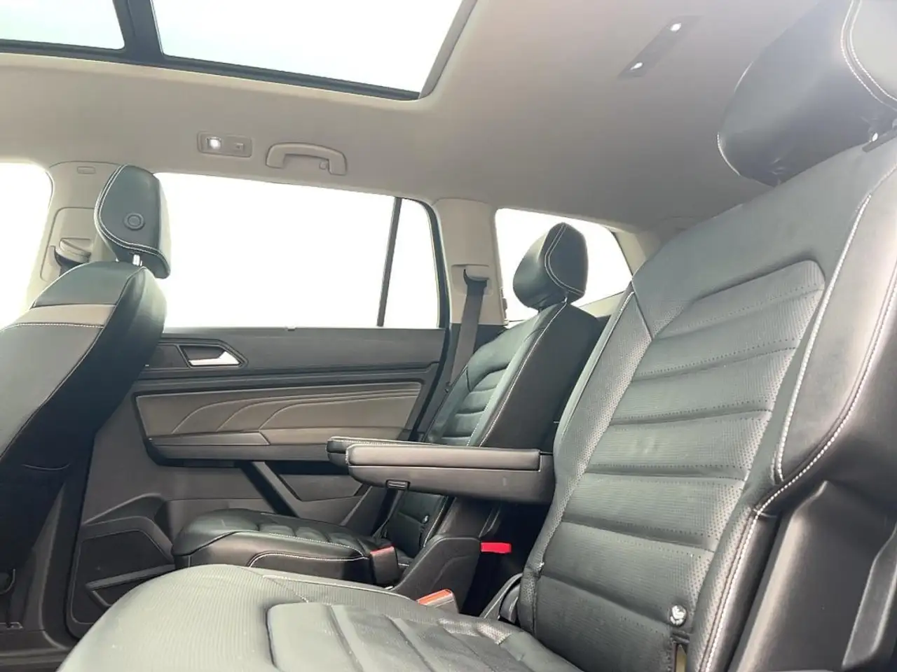 Volkswagen Atlas снимка Volkswagen Atlas