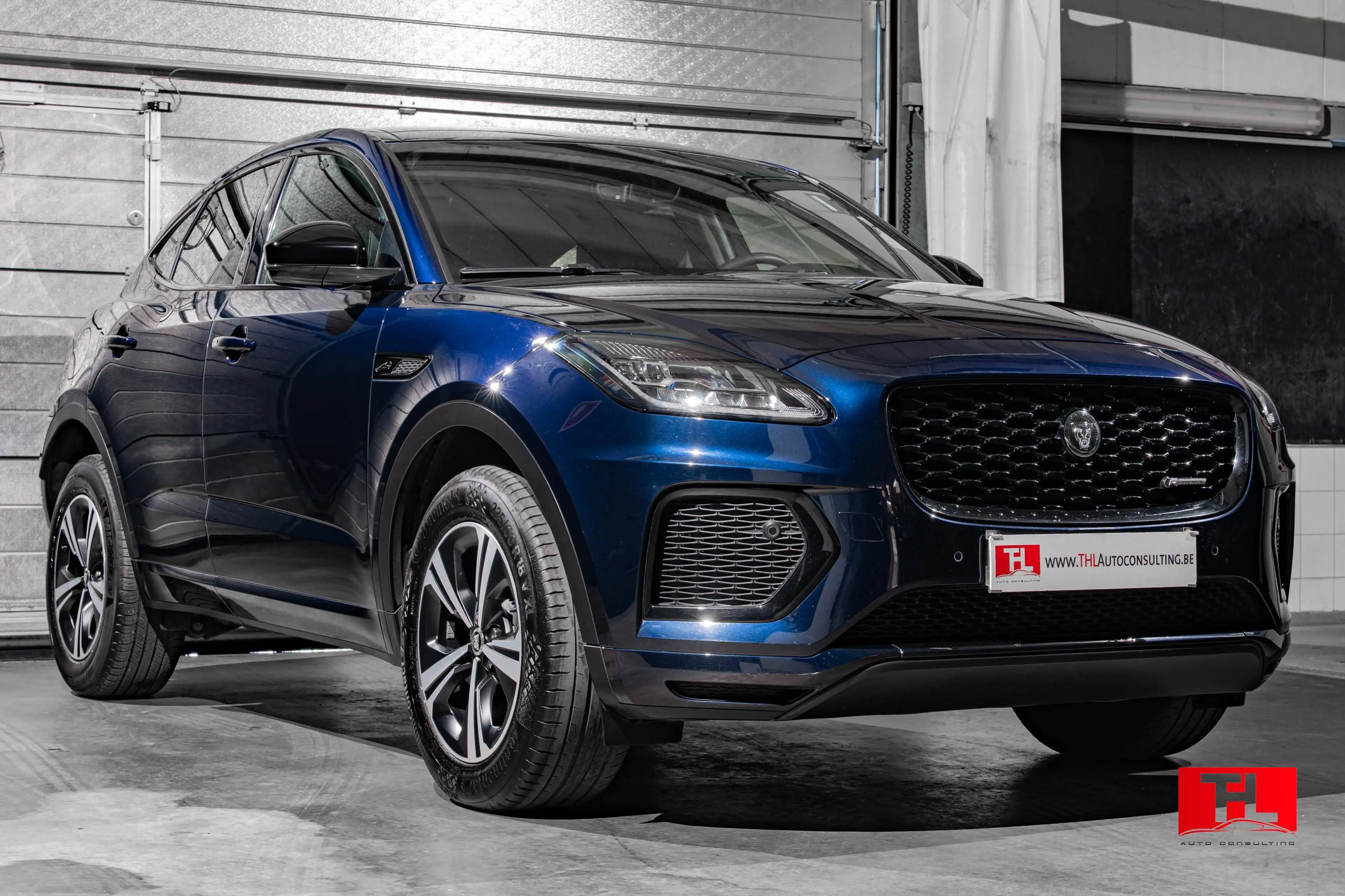 Jaguar E-Pace E-Pace AWD P200 R-Dynamic S 2024MY ACC/LED DRL — photo 5