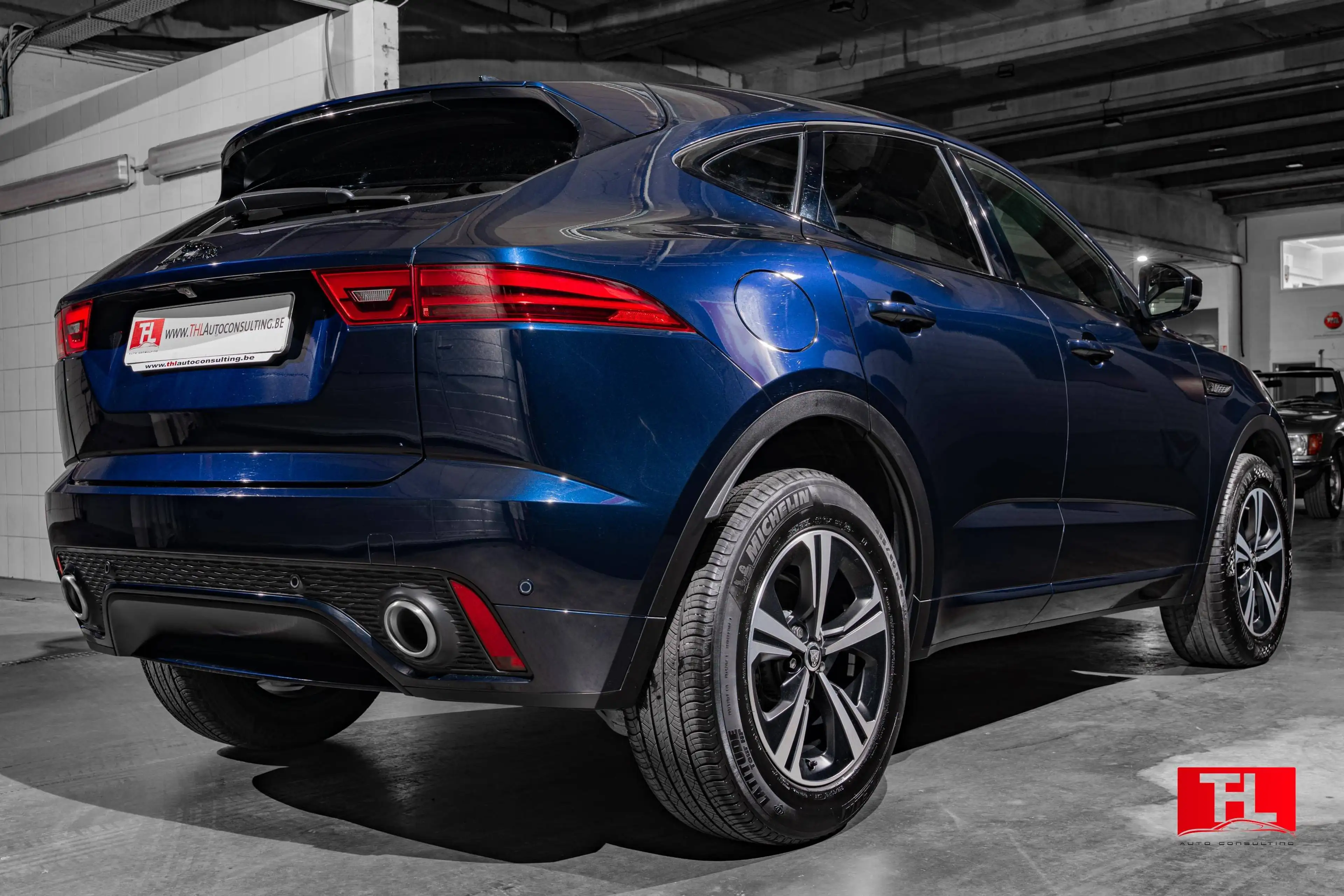Jaguar E-Pace E-Pace AWD P200 R-Dynamic S 2024MY ACC/LED DRL — photo 4