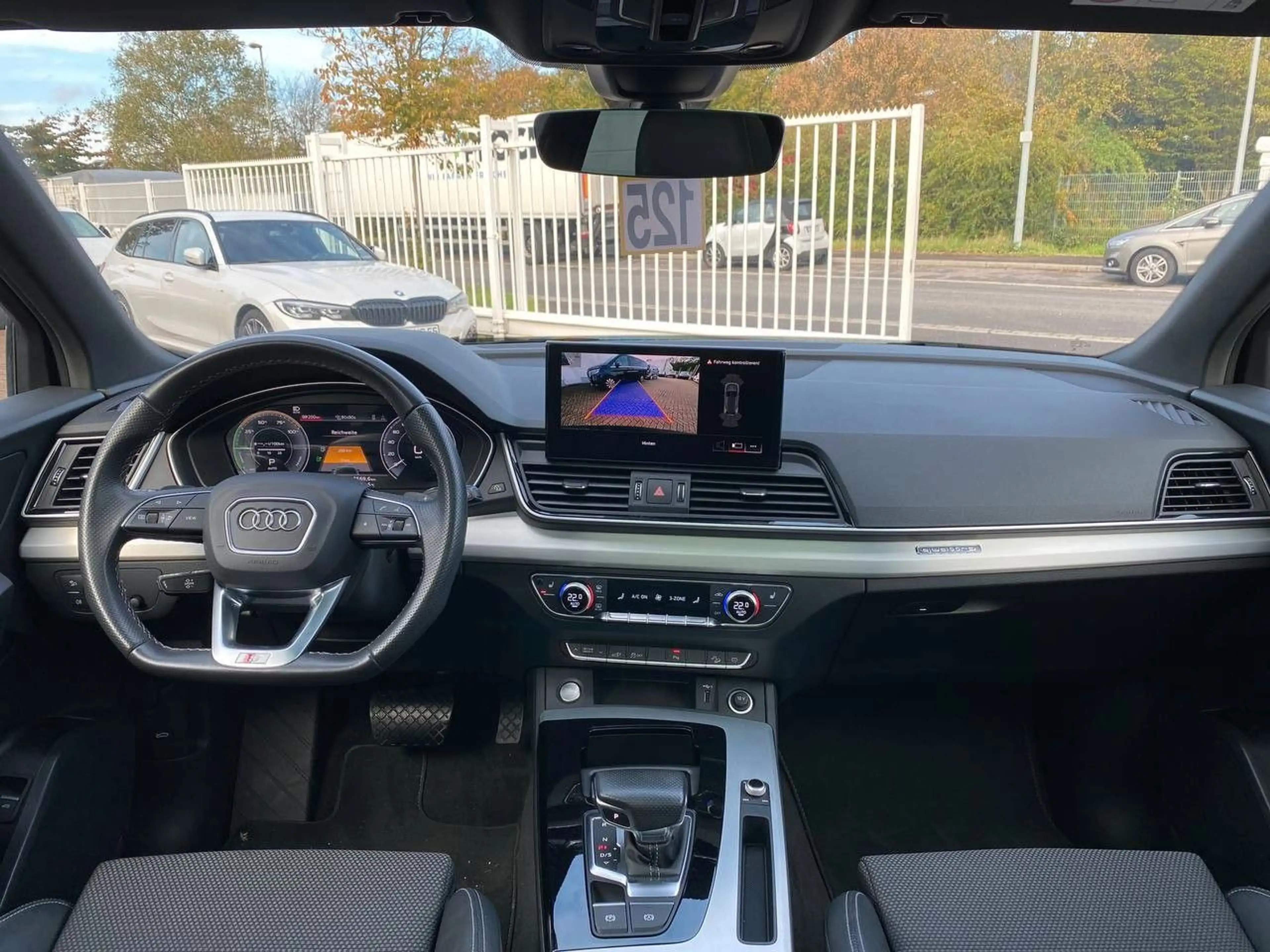 Audi Q5 50 TFSI e quattro S line — photo 9