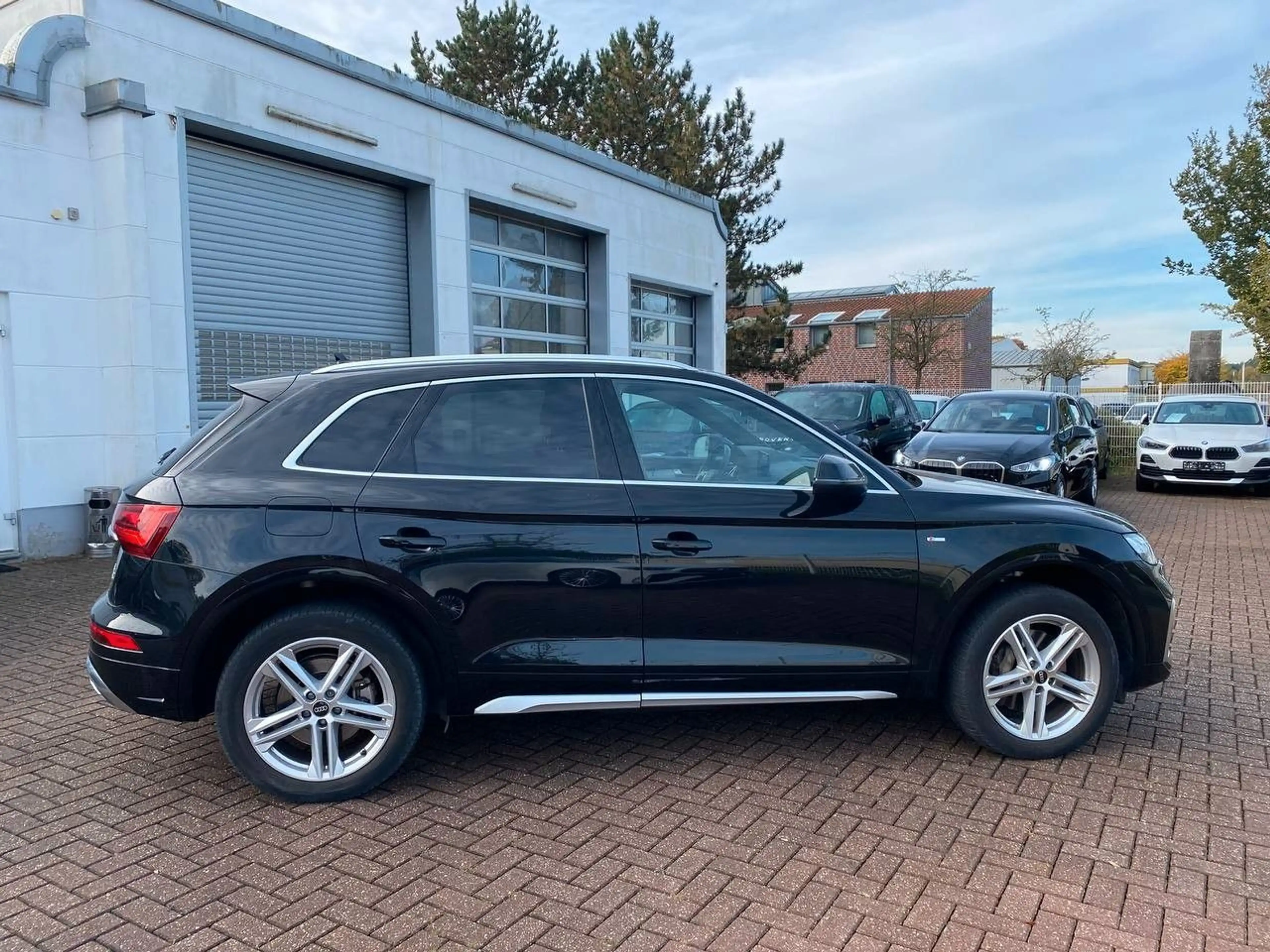 Audi Q5 50 TFSI e quattro S line — photo 7