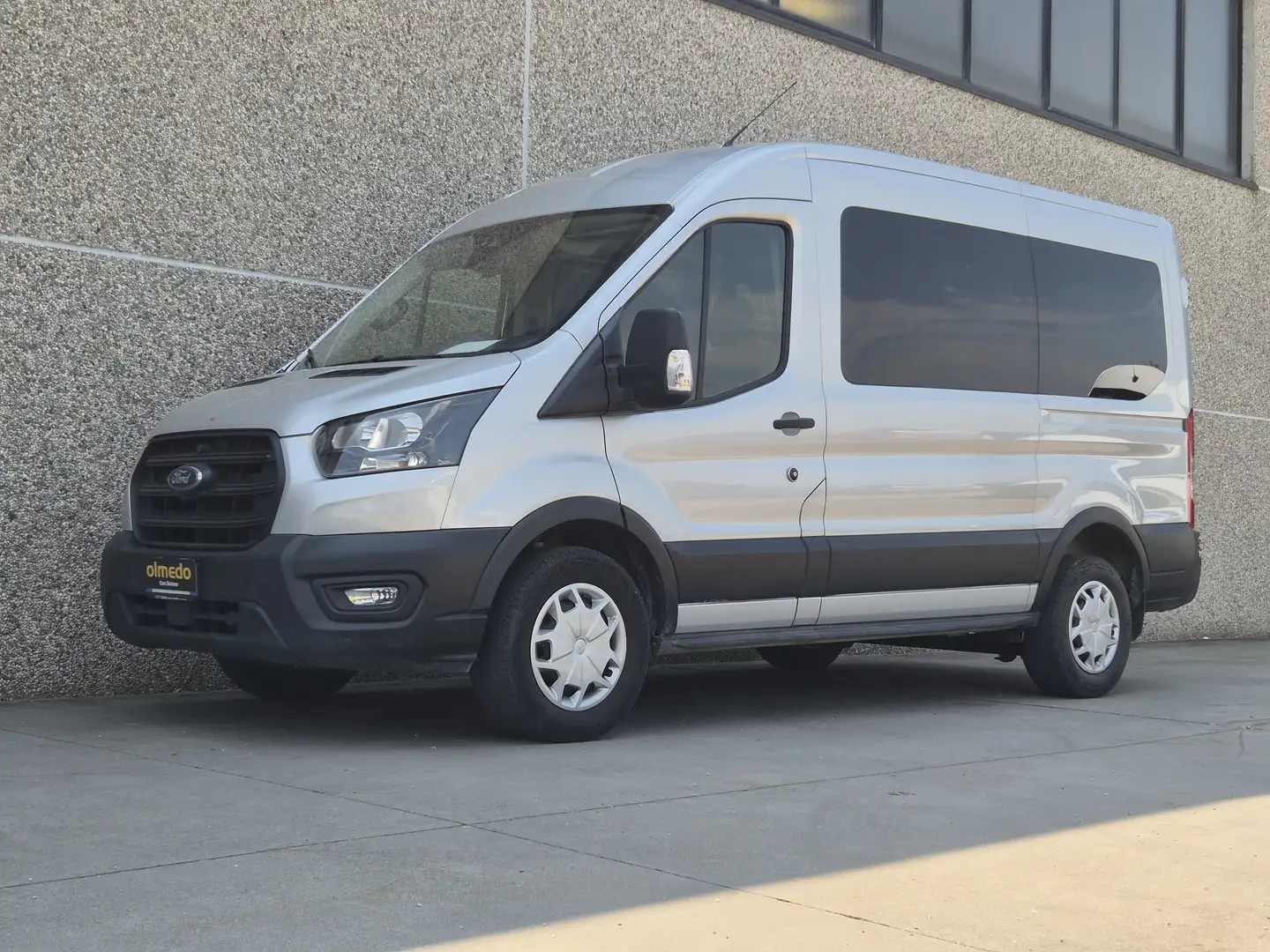 Ford Transit 2.0 TDCI 131cv 9 posti Gris - 1