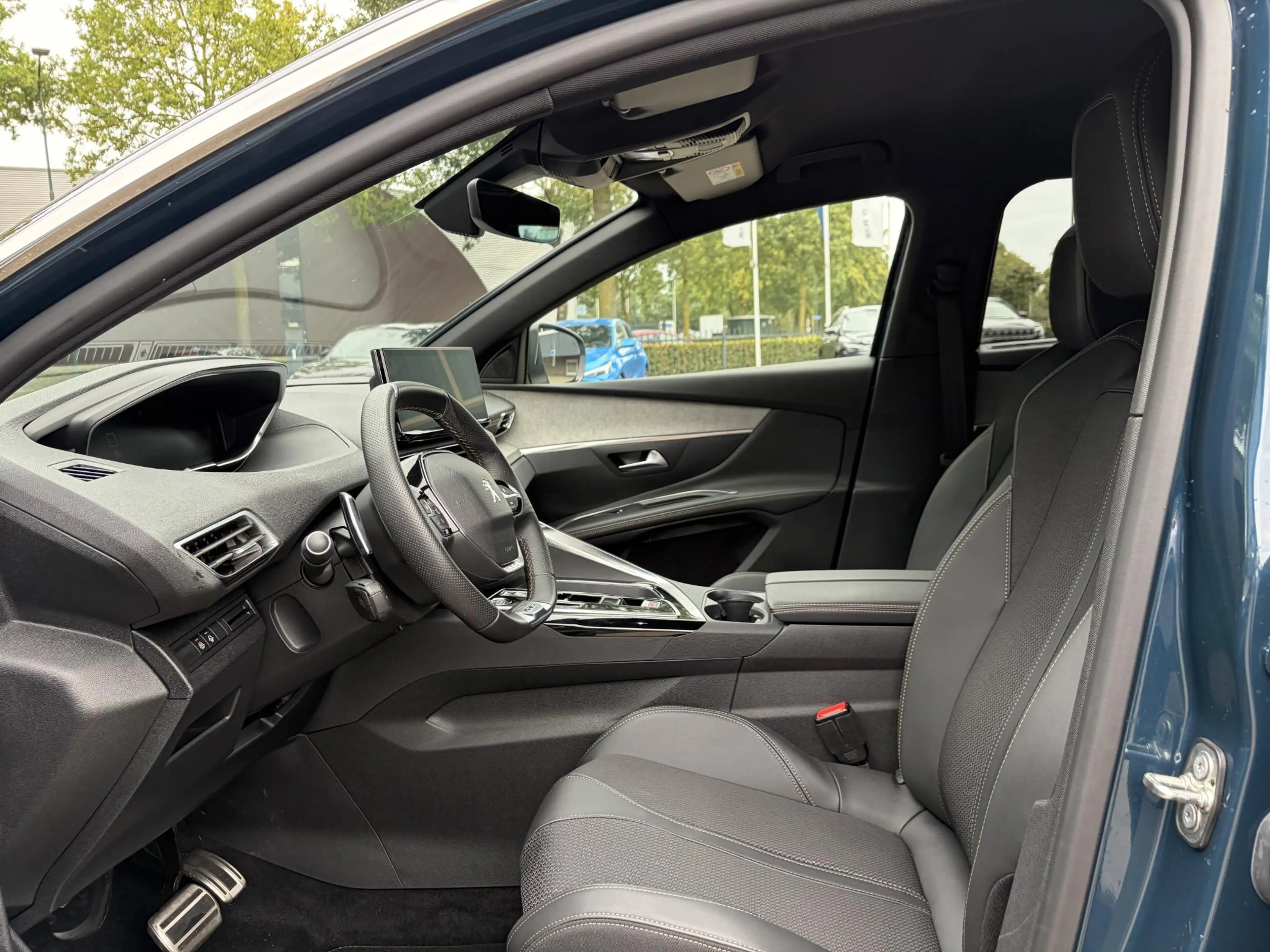 Peugeot 5008 1.2 GT HYBRID 136 7 PERSOONS| VAN:33.900,- VOOR:29 — photo 17