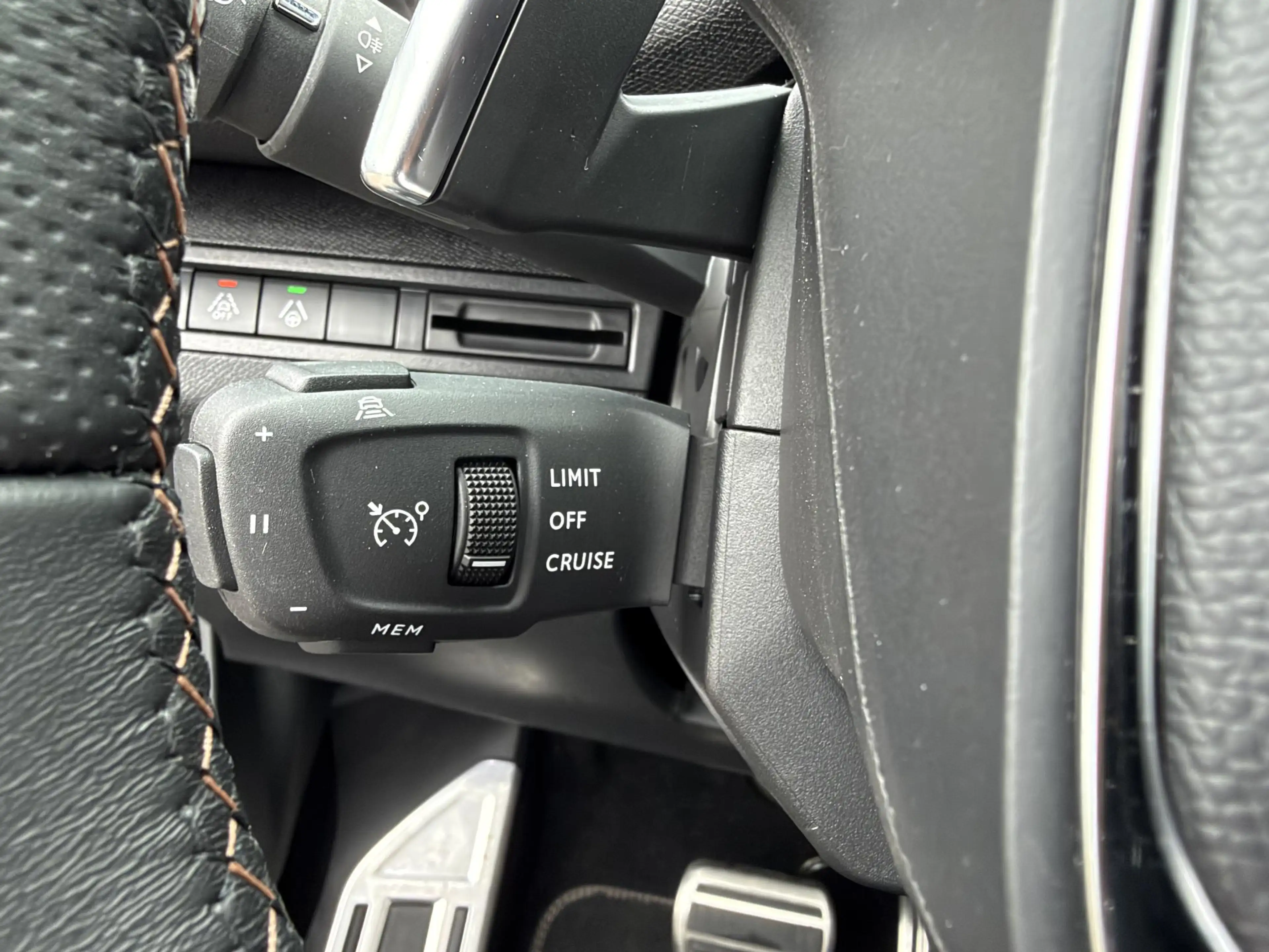 Peugeot 5008 1.2 GT HYBRID 136 7 PERSOONS| VAN:33.900,- VOOR:29 — photo 3
