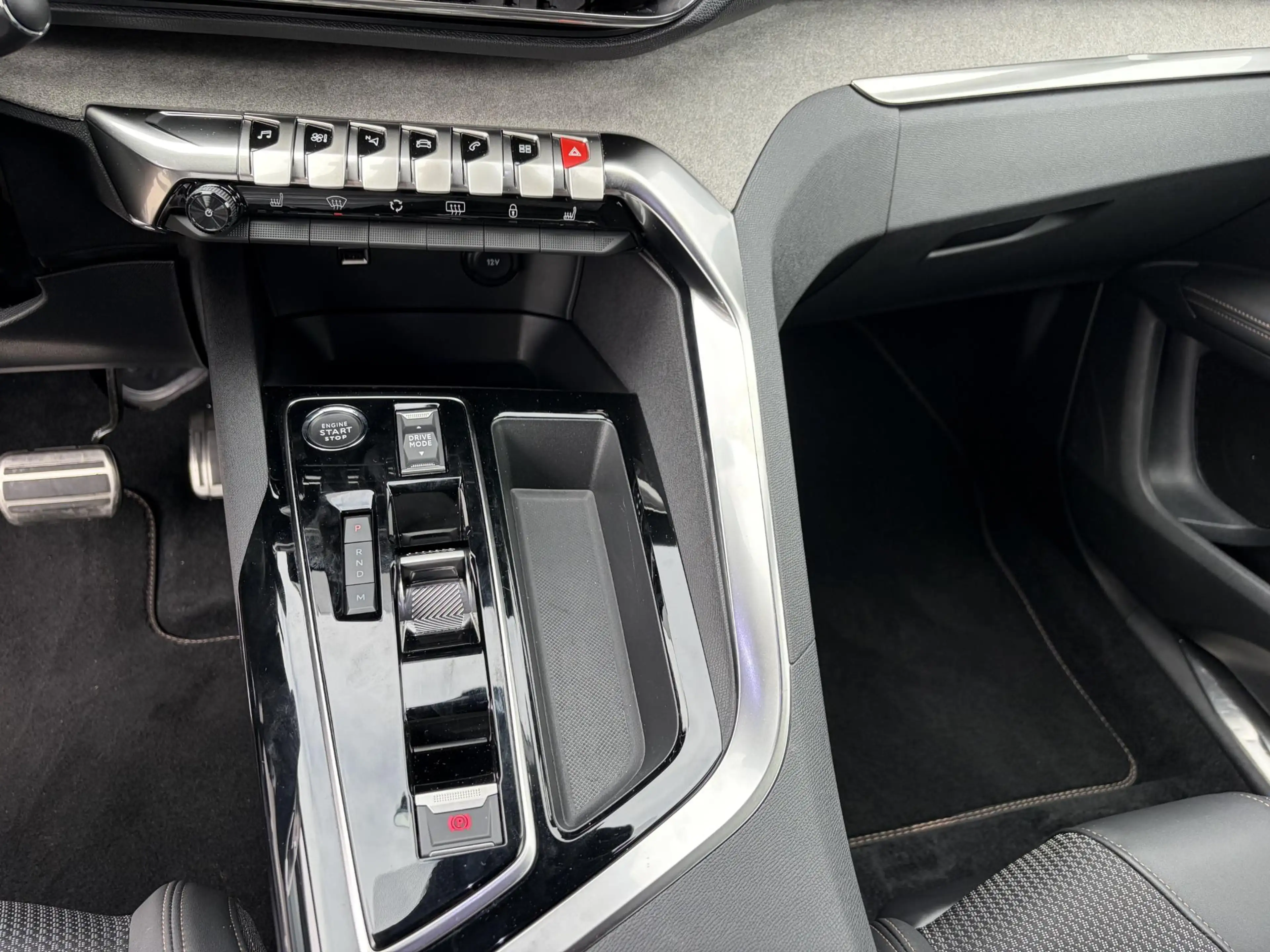 Peugeot 5008 1.2 GT HYBRID 136 7 PERSOONS| VAN:33.900,- VOOR:29 — photo 19