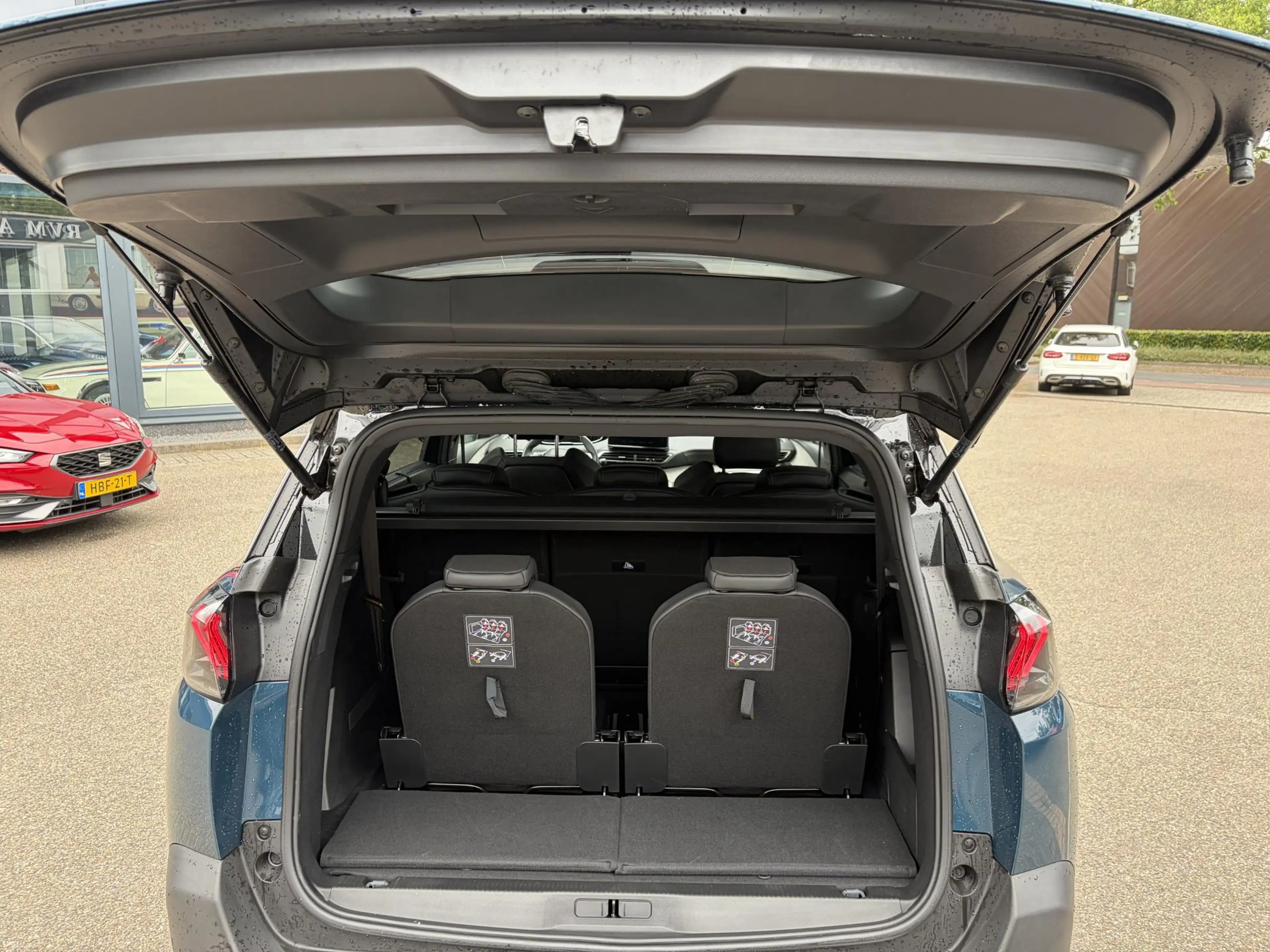 Peugeot 5008 1.2 GT HYBRID 136 7 PERSOONS| VAN:33.900,- VOOR:29 — photo 4