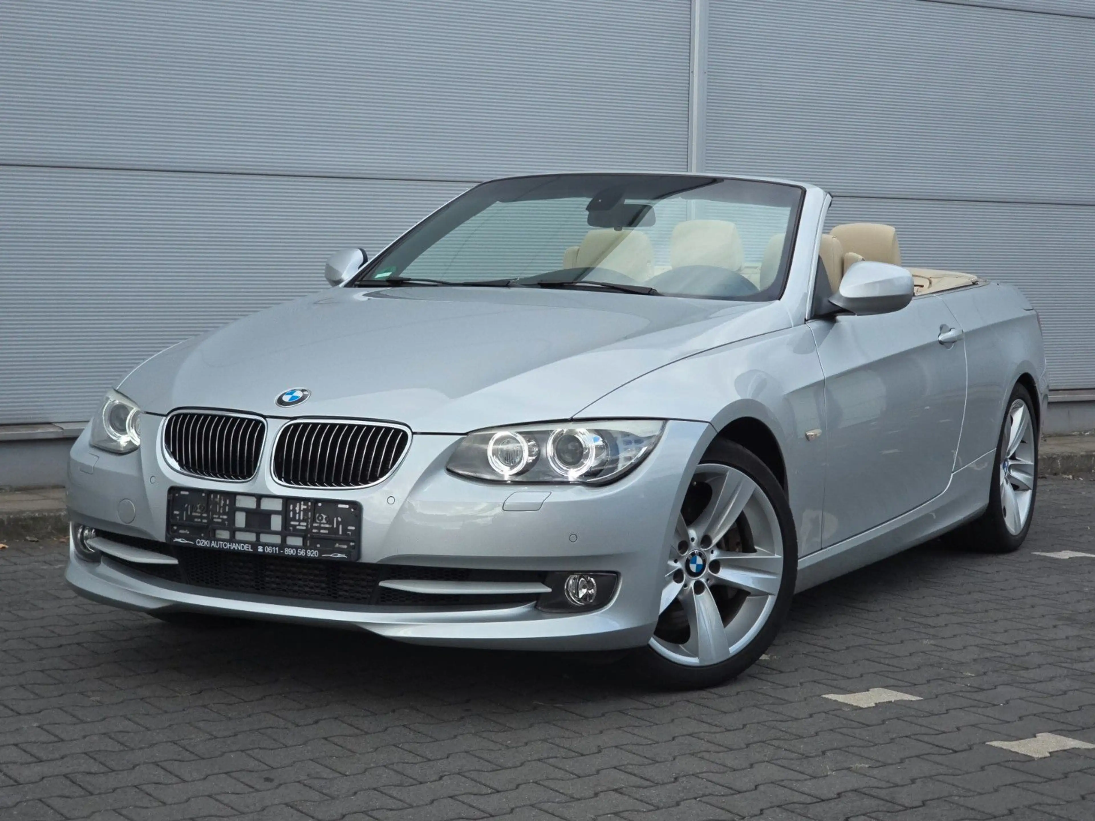 BMW 335 i Cabrio — photo 3
