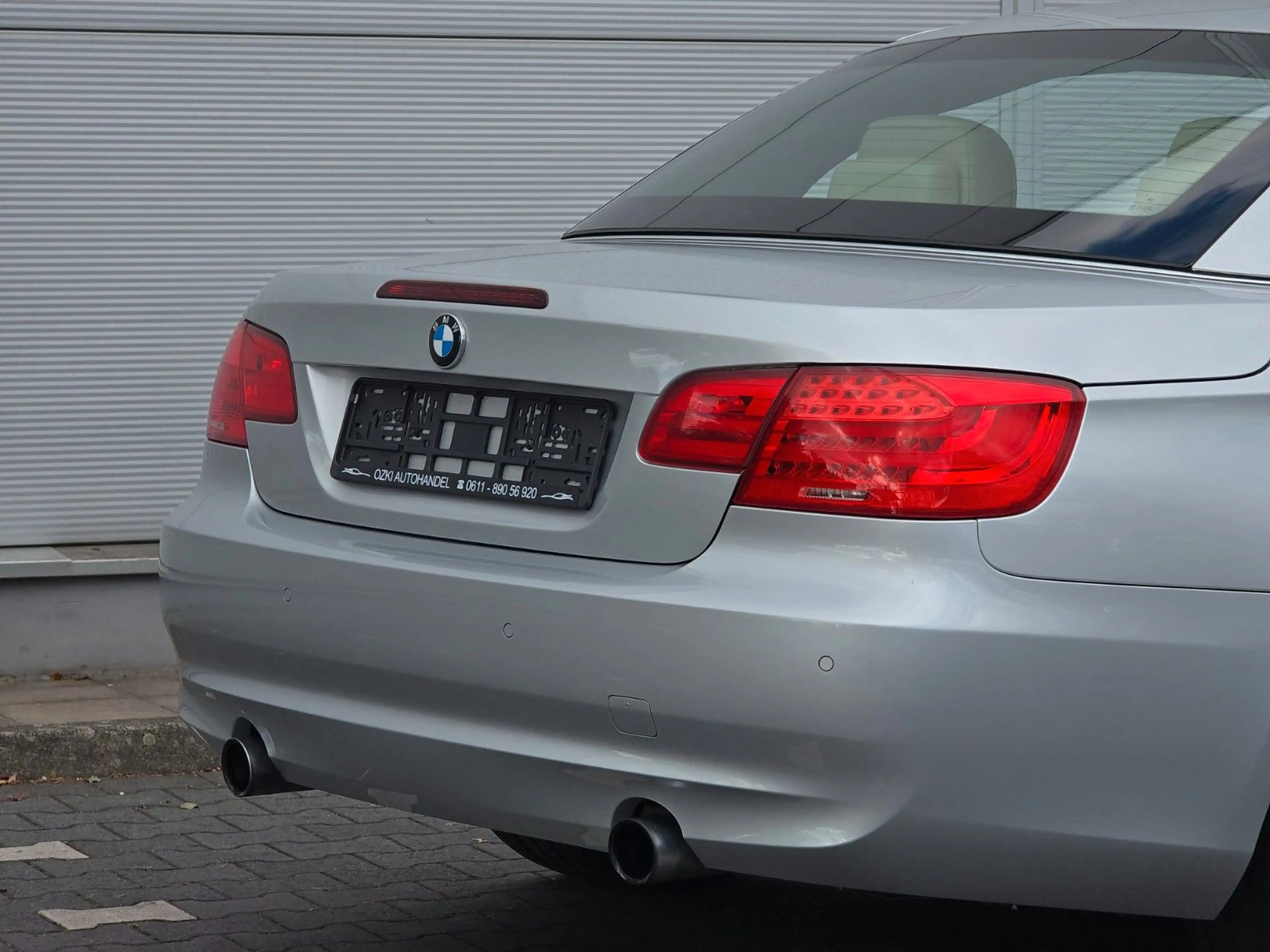 BMW 335 i Cabrio — photo 14