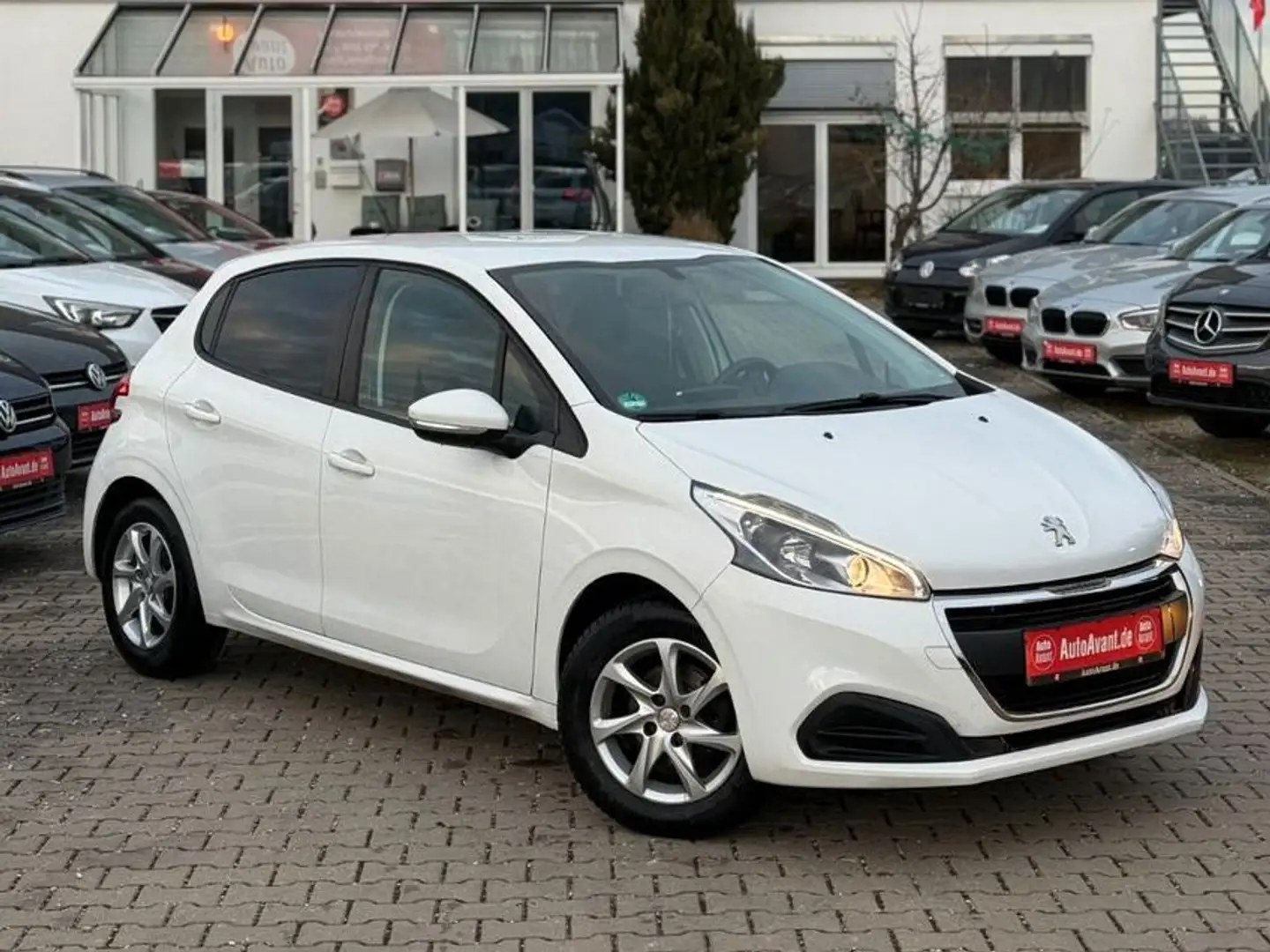 Peugeot 208 1.0 VTiPureTech 68 Active*KLIMA*BT*BCM*MFL* Weiß - 1