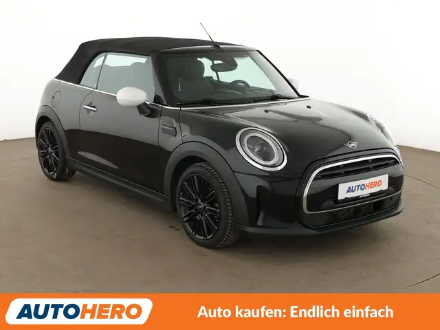MINI Convertible view 8