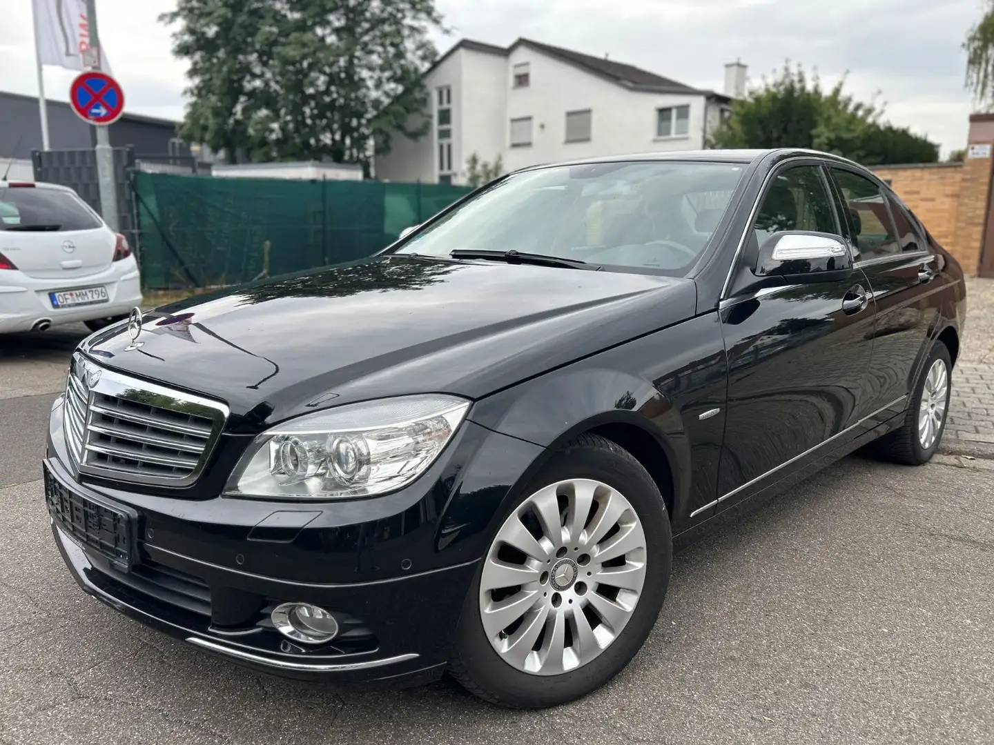 Mercedes-Benz C 200 C -Klasse Lim. C 200 CDI*Automatik* Schwarz - 2