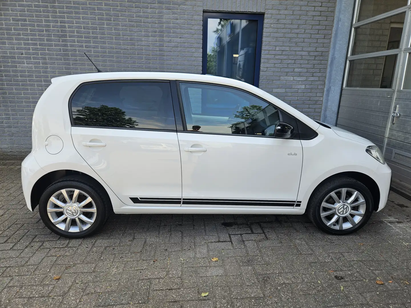 Volkswagen up! 1.0 CLUB UP! High UP! Inclusief Afleveringskosten Wit - 2