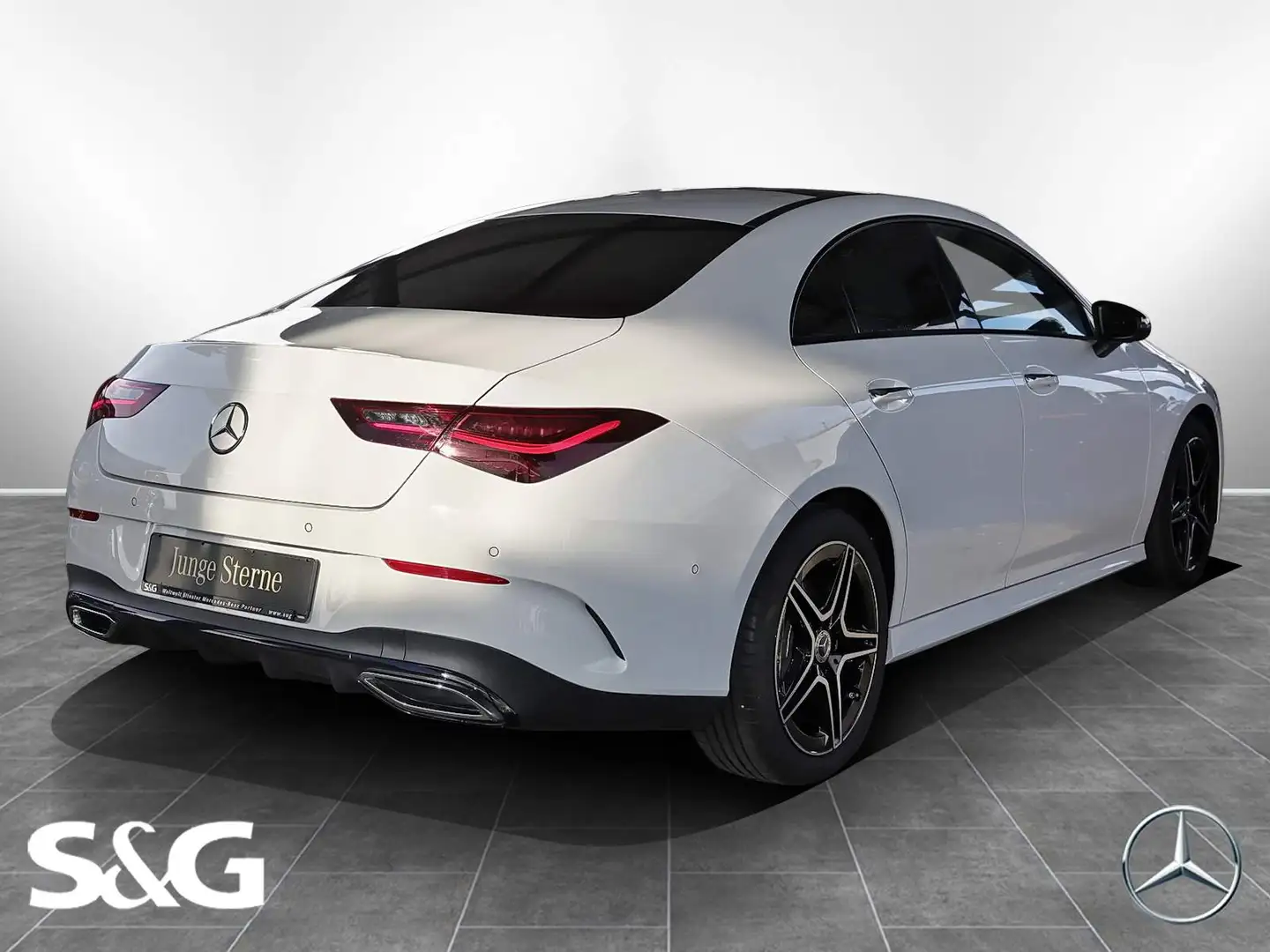 Mercedes-Benz CLA 200 Coupé AMG PANO+TOTWINKEL+KEYLESS+LED+18" Weiß - 2