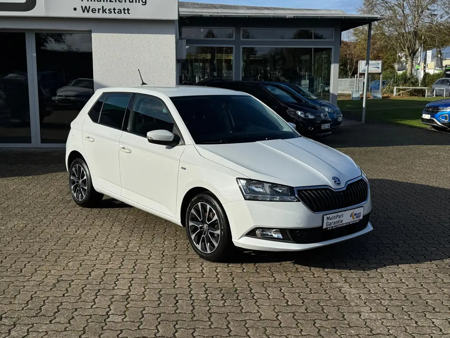Skoda Fabia 1.0 MPI Drive 125 Years Smart Link+ DAB Weiß - 1