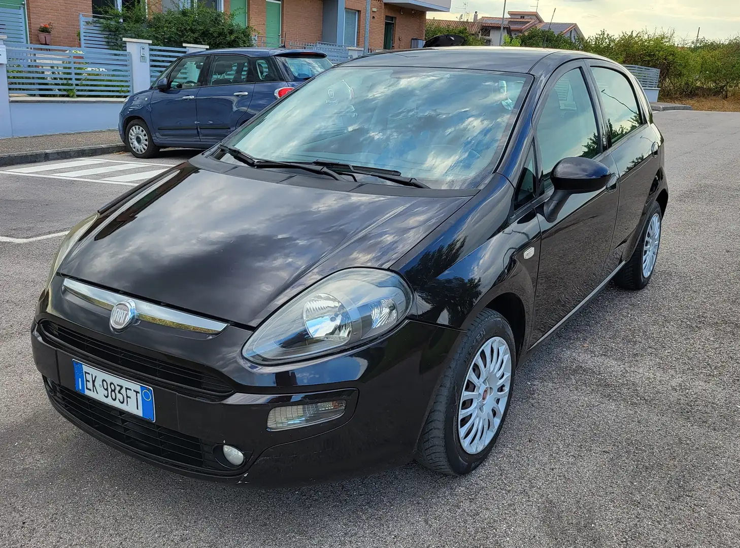 Fiat Punto Evo Punto Evo 5p gpl 1.2 150th s Zwart - 1